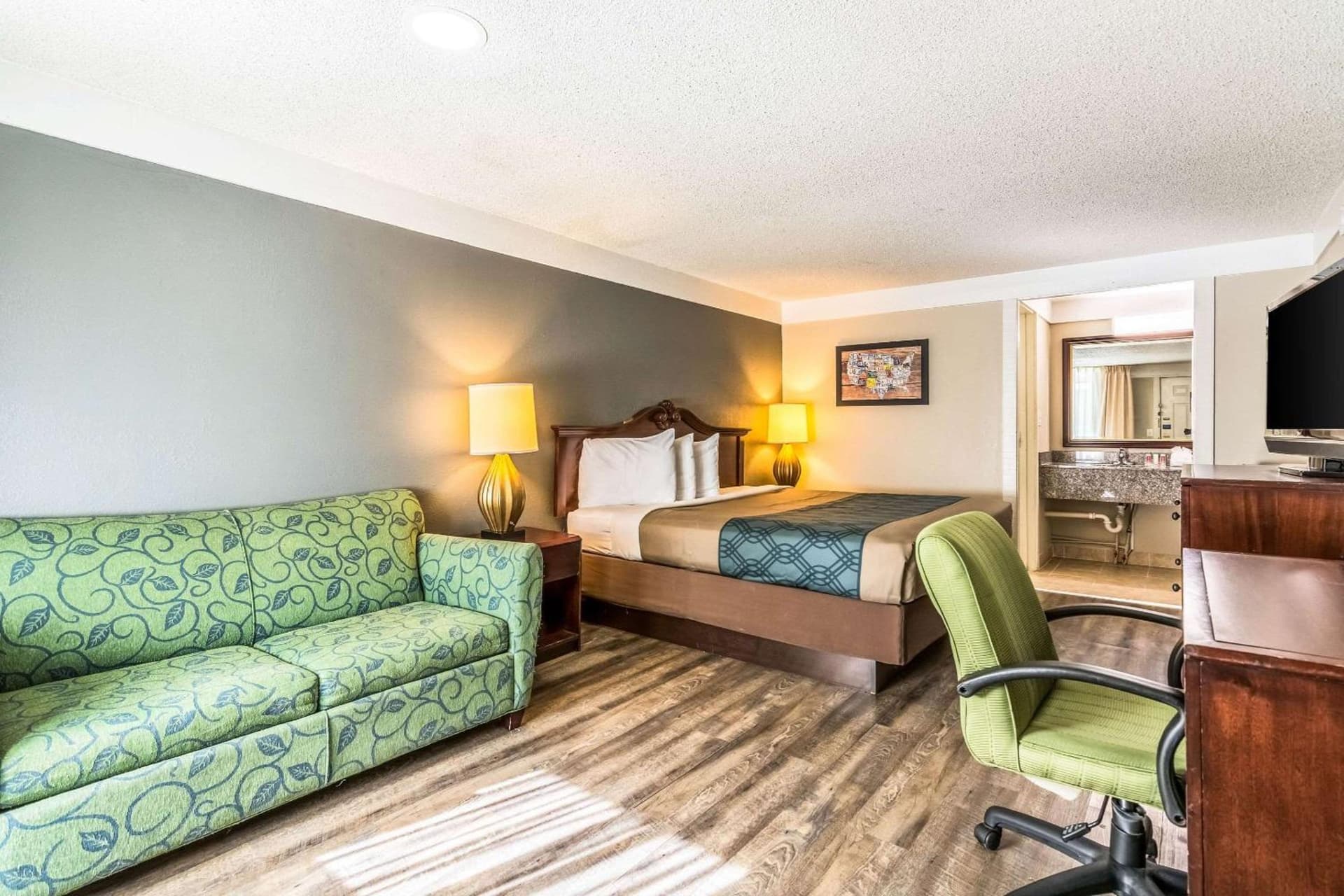 Econo Lodge Gastonia North gallery photo in Gastonia, NC — image 11