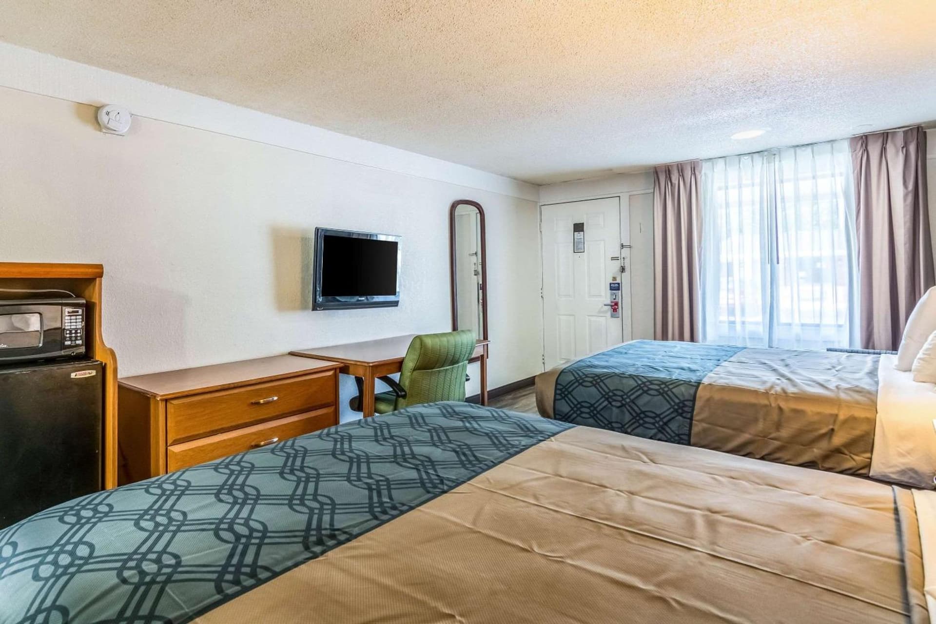 Econo Lodge Gastonia North gallery photo in Gastonia, NC — image 19