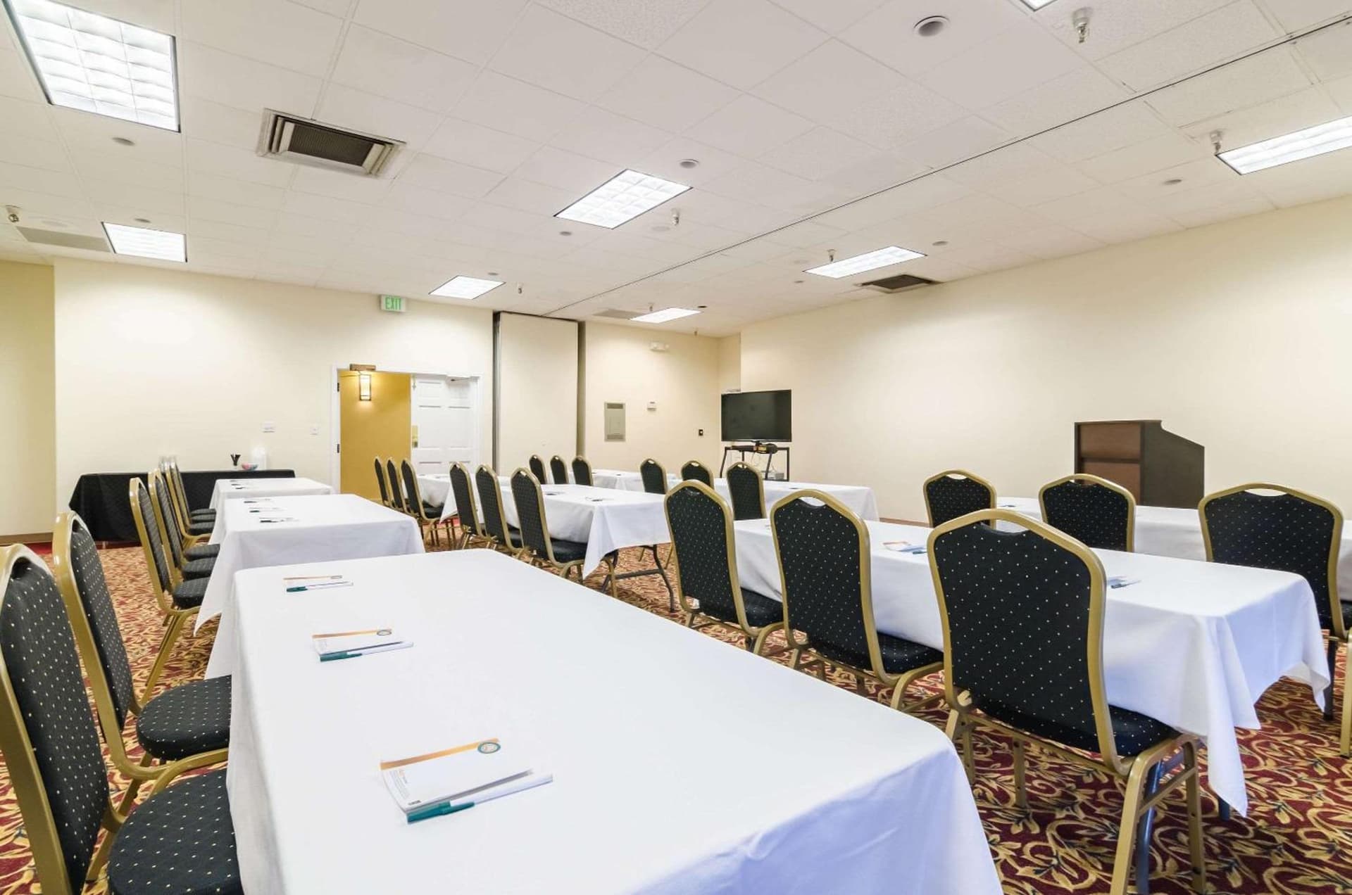 Quality Inn & Suites Ogallala featured exterior or lobby in Ogallala, NE — similar hotel
