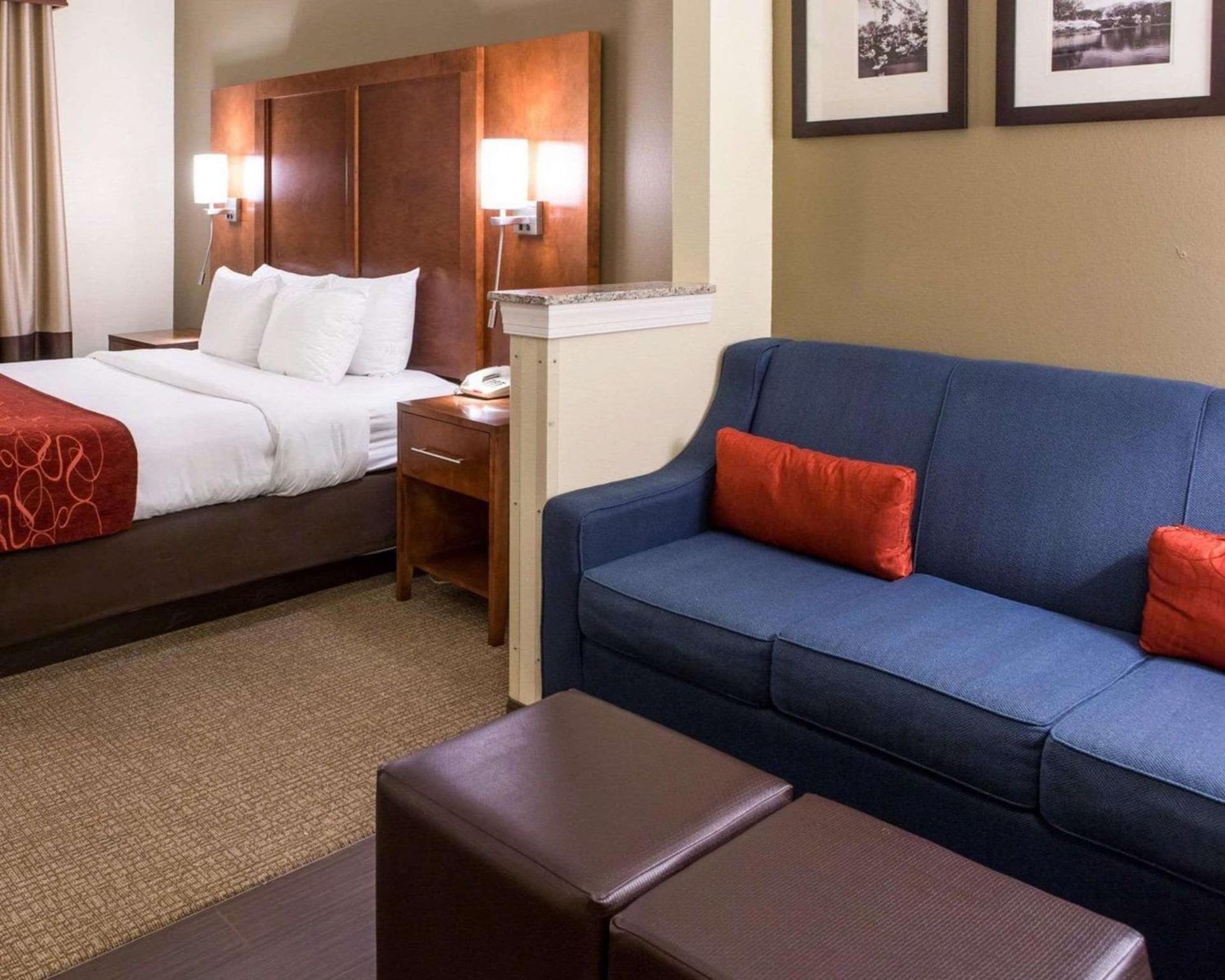 Comfort Suites Newark - Harrison interior in Newark, NJ — gallery photo 2