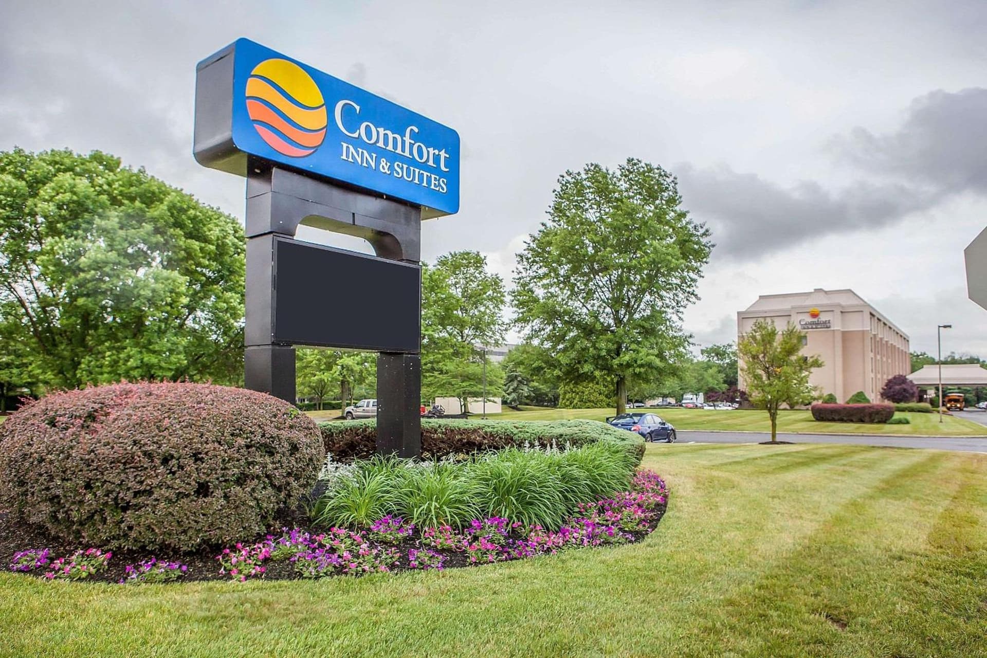 Comfort Inn & Suites Somerset - New Brunswick featured exterior or lobby in Somerset, NJ — similar hotel