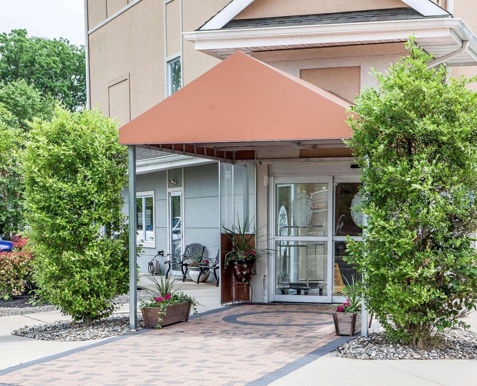Avon Hotel - Toms River featured exterior or lobby in Toms River — similar hotel