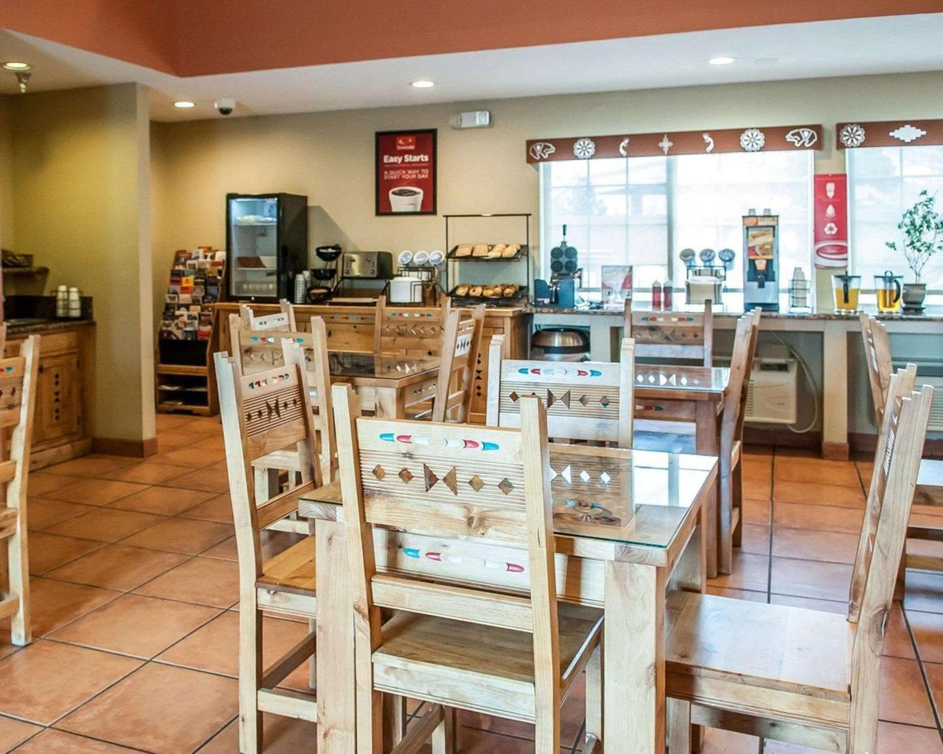 Econo Lodge Inn & Suites Santa Fe South property views in Santa Fe, NM — gallery photo 3