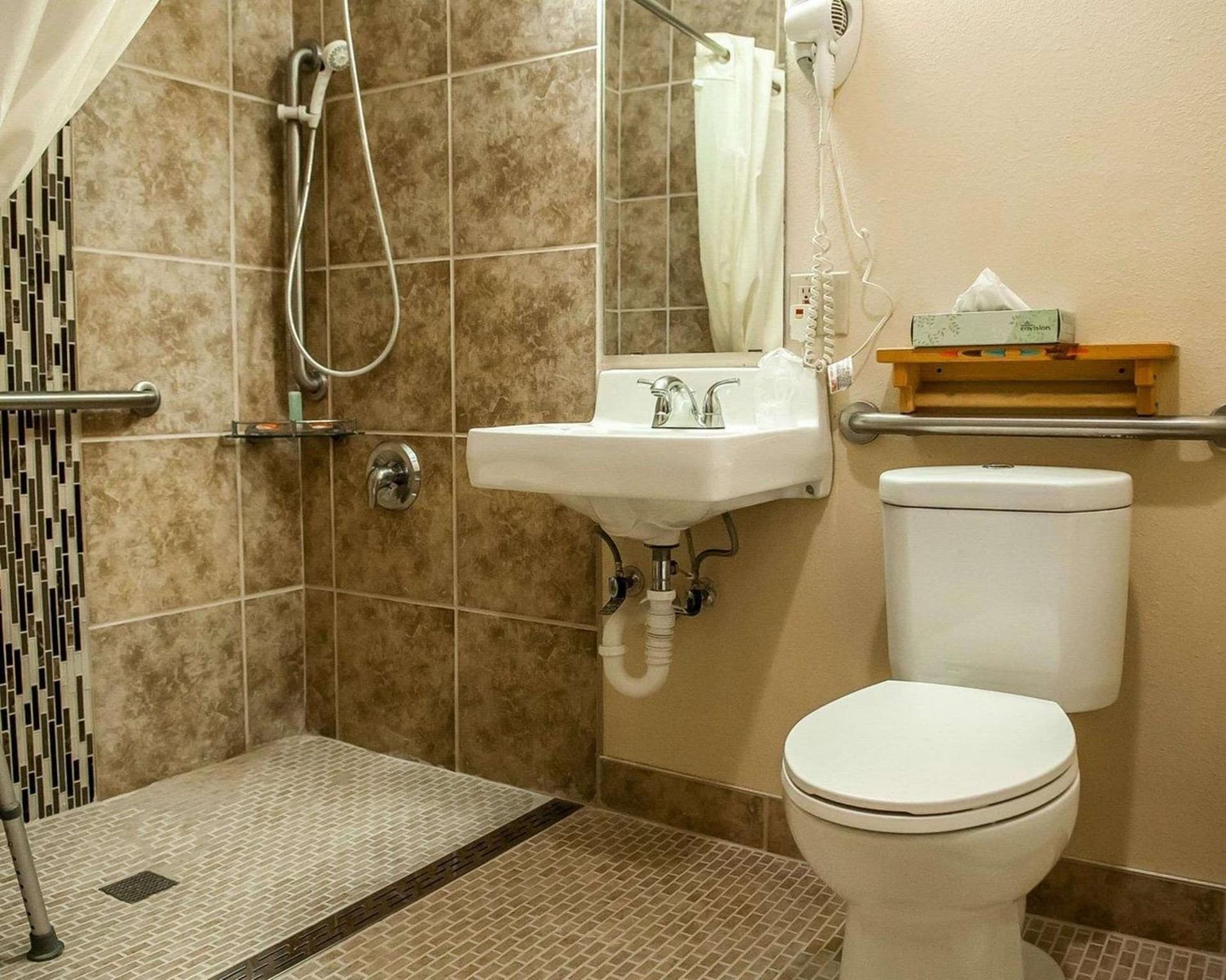Econo Lodge Inn & Suites Santa Fe South gallery photo in Santa Fe, NM — image 4