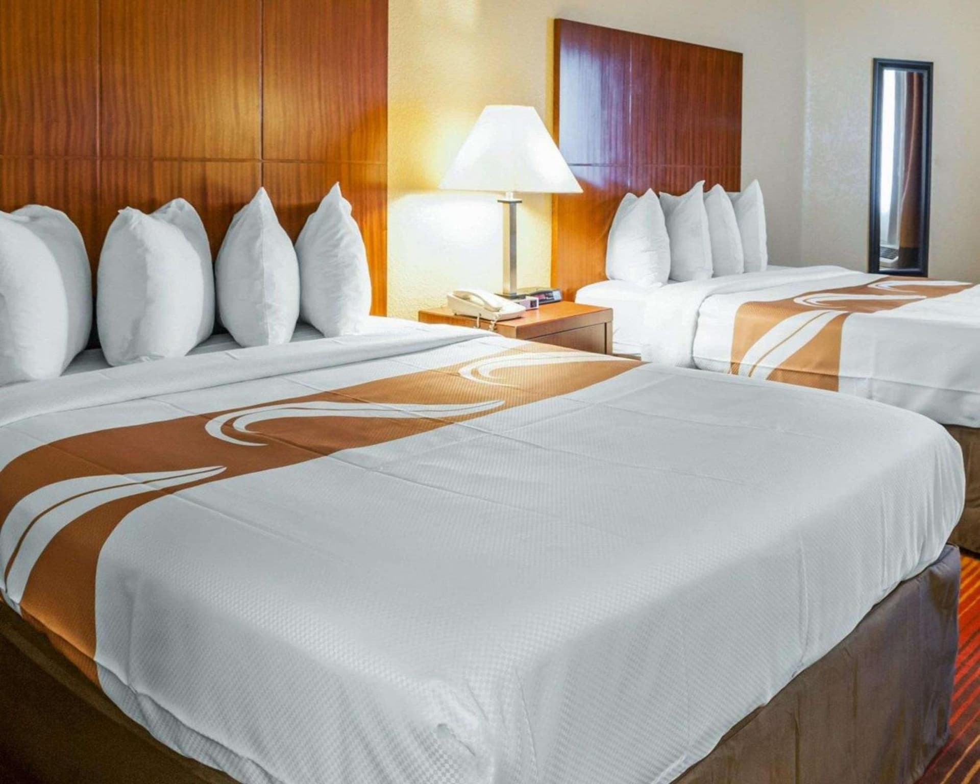Quality Inn & Suites Albuquerque West gallery photo in Albuquerque, NM — image 7