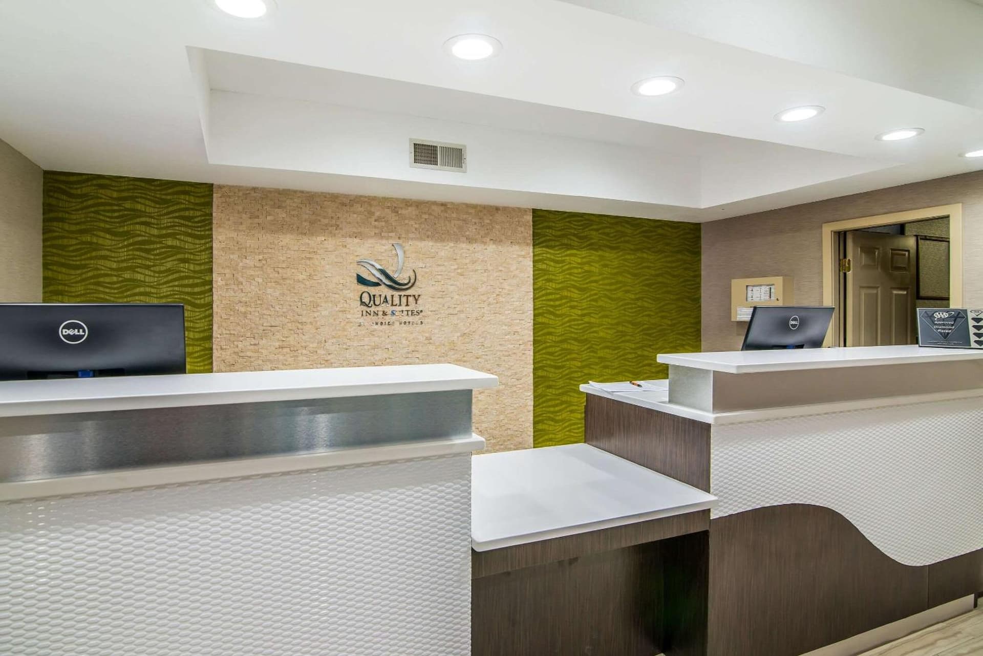 SureStay Plus by Best Western Alamogordo White Sands property views in Alamogordo, NM — gallery photo 3