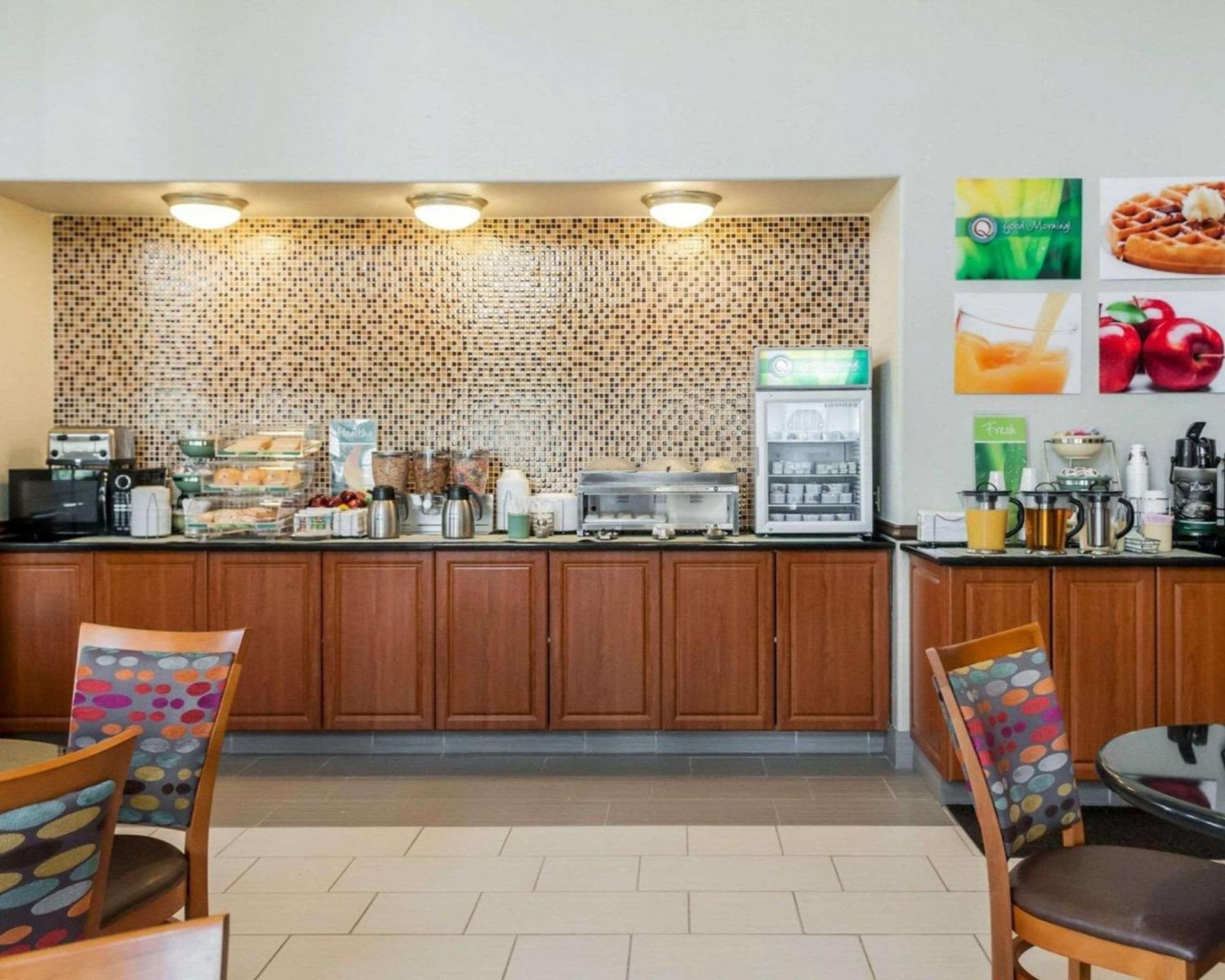 Quality Inn & Suites Albuquerque West gallery photo in Albuquerque, NM — image 22