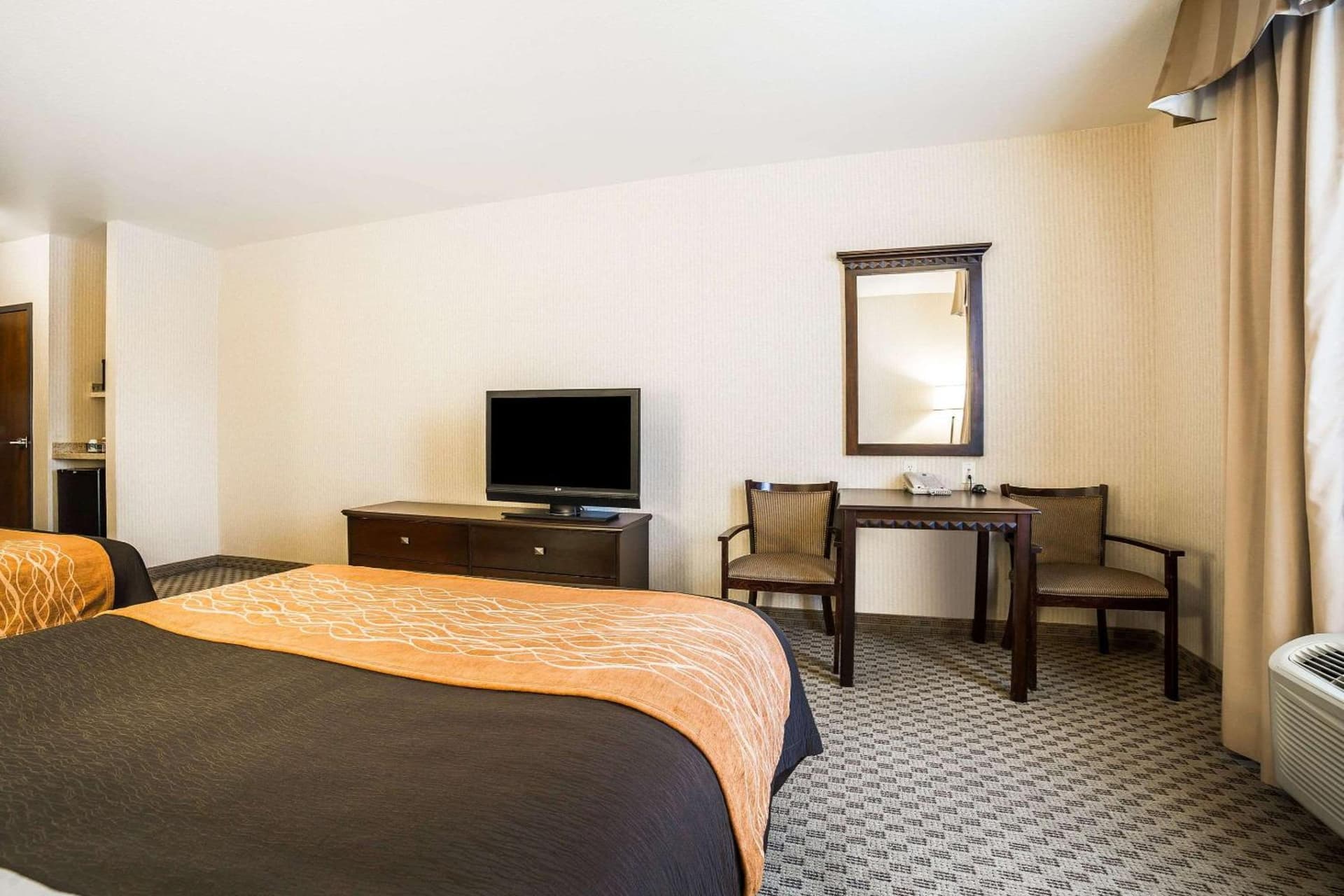 Comfort Inn & Suites Henderson - Las Vegas gallery photo in Las Vegas, NV — image 31