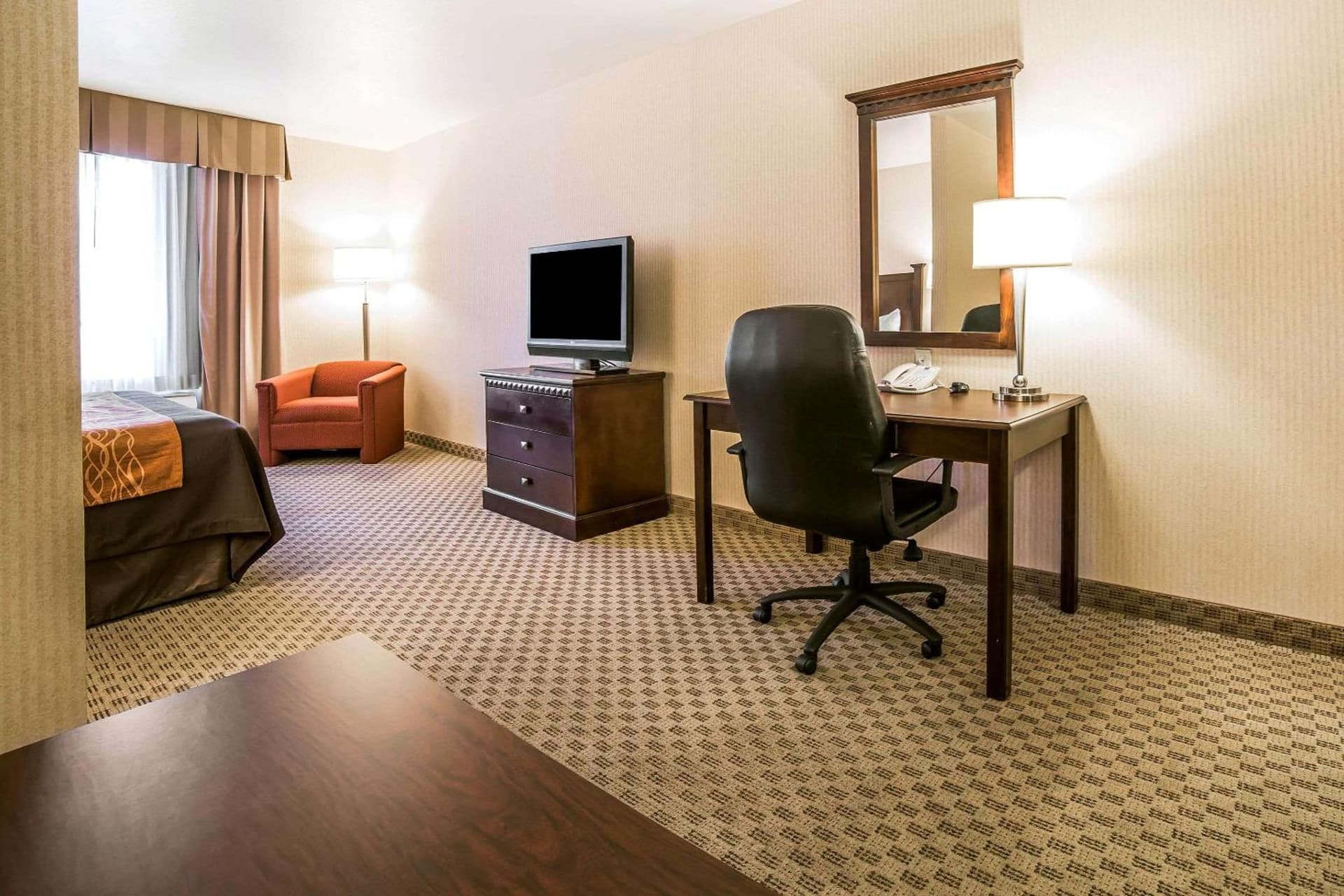 Comfort Inn & Suites Henderson - Las Vegas gallery photo in Las Vegas, NV — image 4