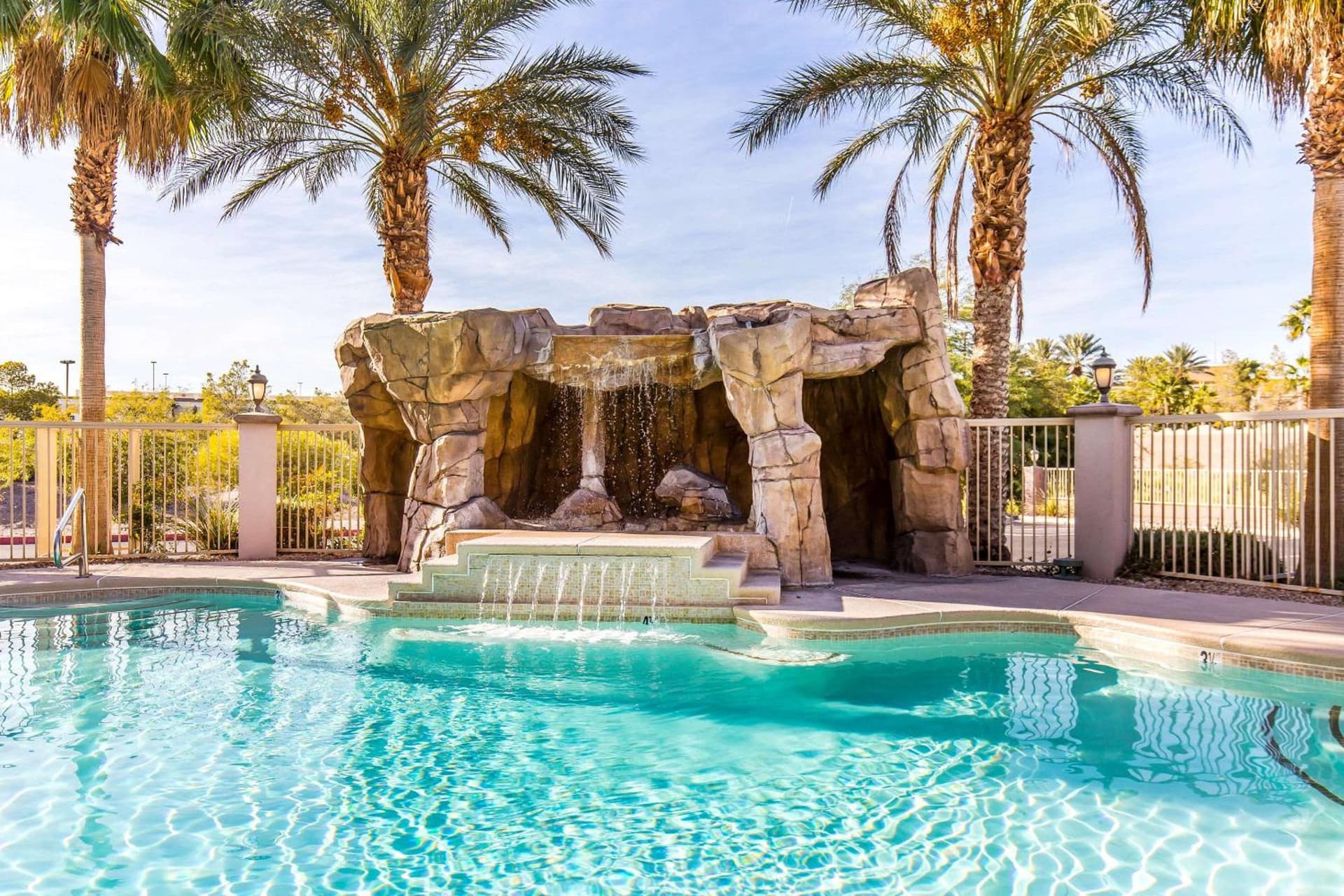 Comfort Inn & Suites Henderson - Las Vegas gallery photo in Las Vegas, NV — image 23