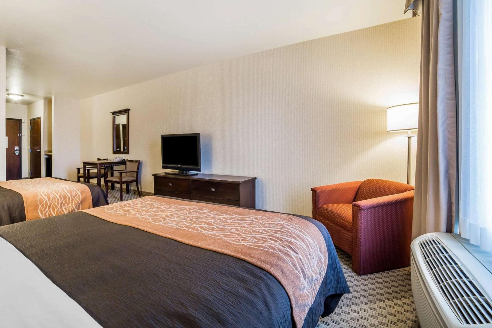 Comfort Inn & Suites Henderson - Las Vegas gallery photo in Las Vegas, NV — image 14