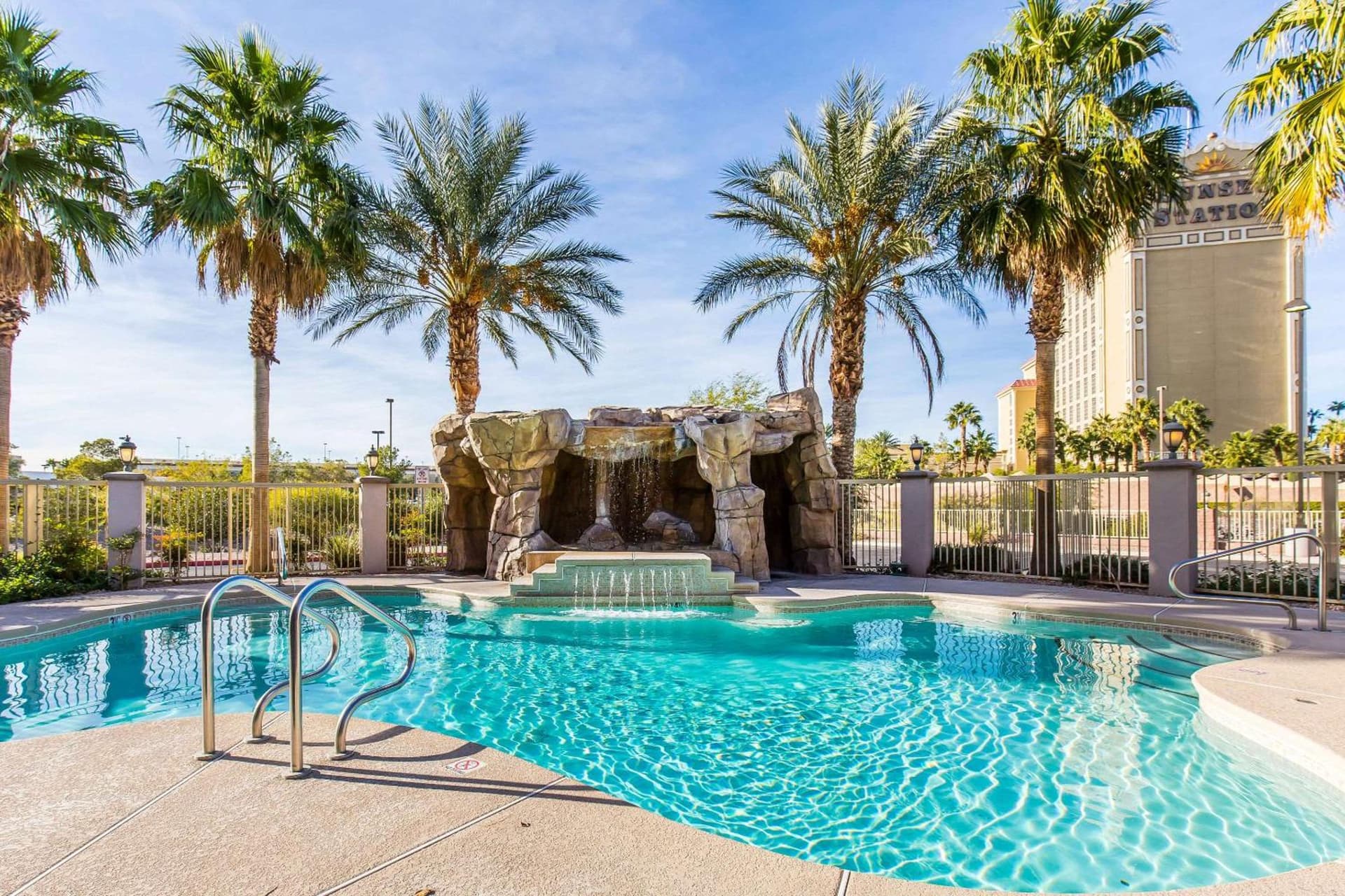 Comfort Inn & Suites Henderson - Las Vegas gallery photo in Las Vegas, NV — image 25