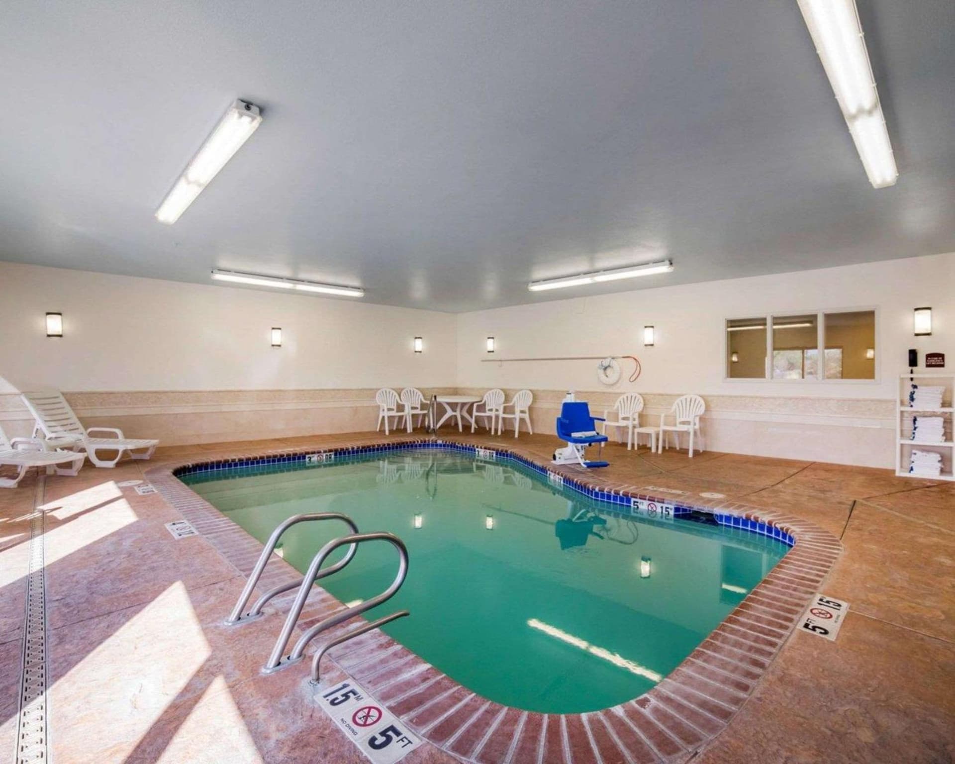 Comfort Suites Fernley interior in Fernley, NV — gallery photo 2