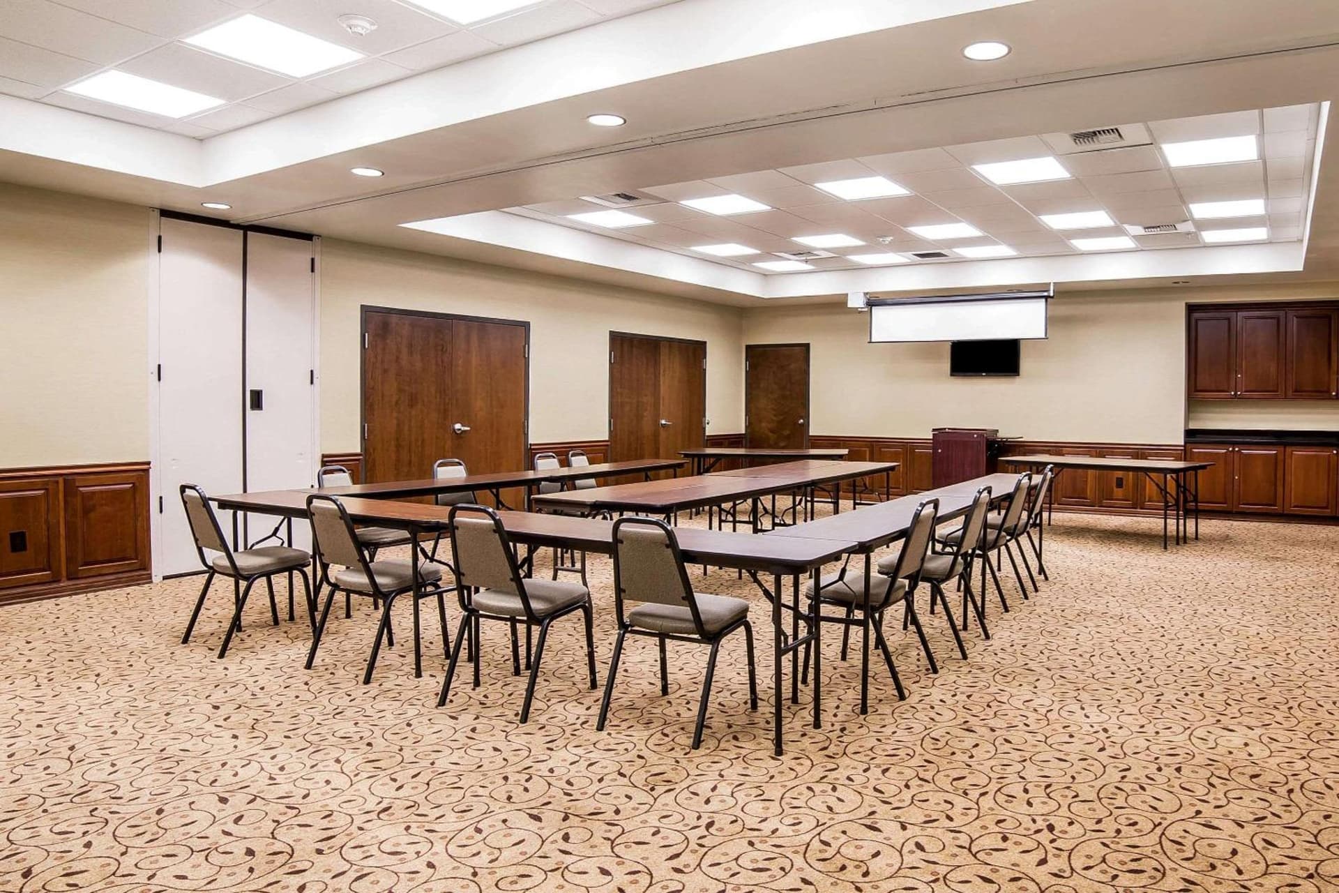 Comfort Inn & Suites Henderson - Las Vegas property views in Las Vegas, NV — gallery photo 3