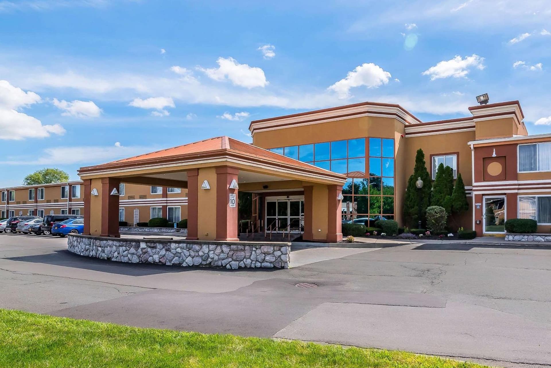 Quality Inn & Suites Albany Airport interior in Latham, NY — gallery photo 2