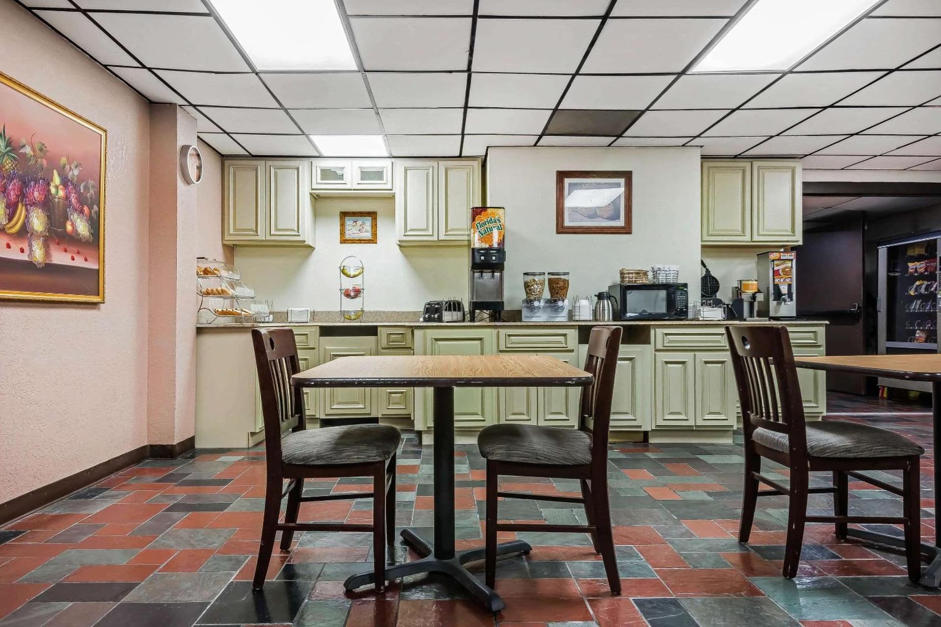 Quality Inn & Suites Binghamton Vestal gallery photo in Binghamton, NY — image 6