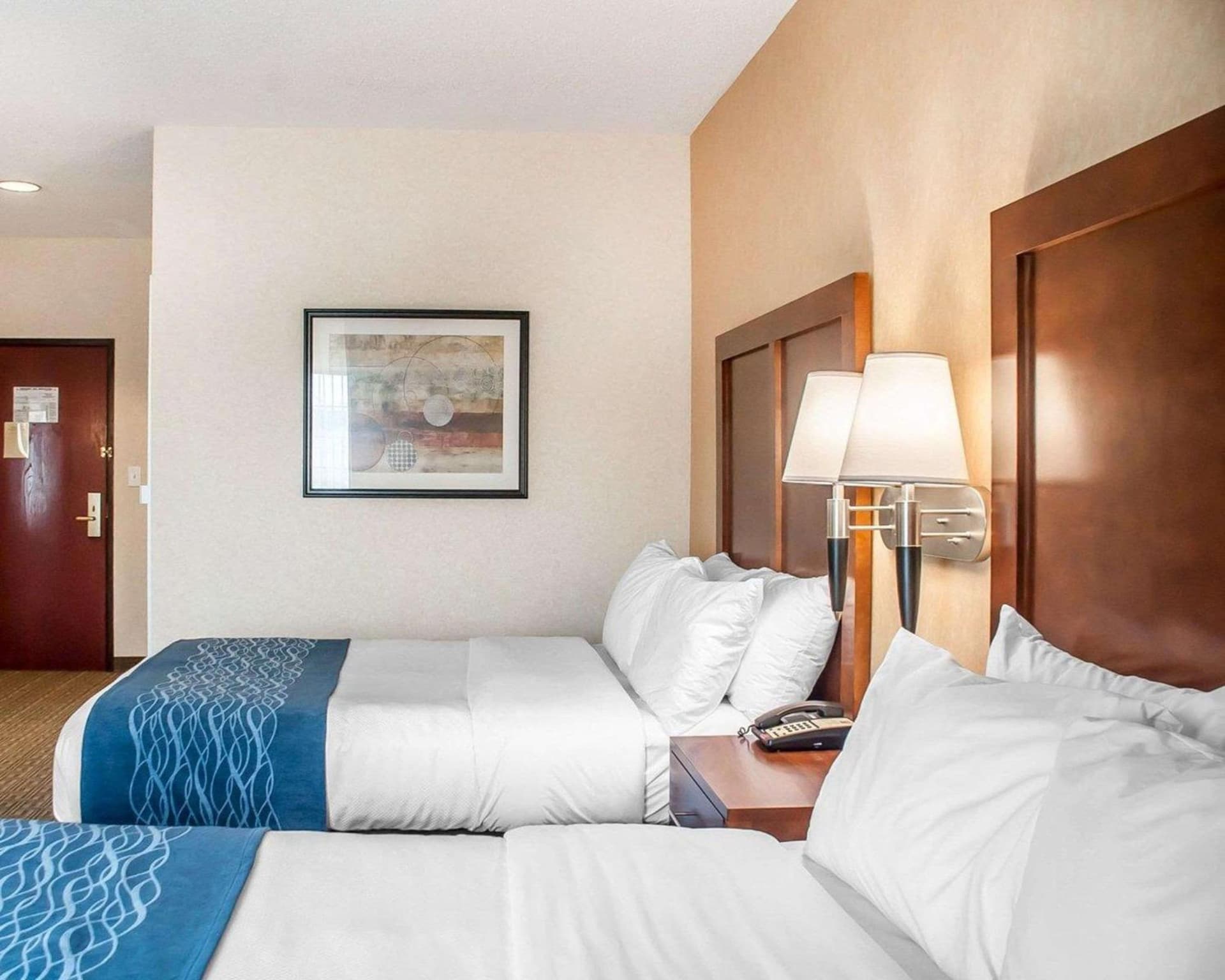Comfort Inn & Suites Hamburg - Buffalo South interior in Hamburg, NY — gallery photo 2