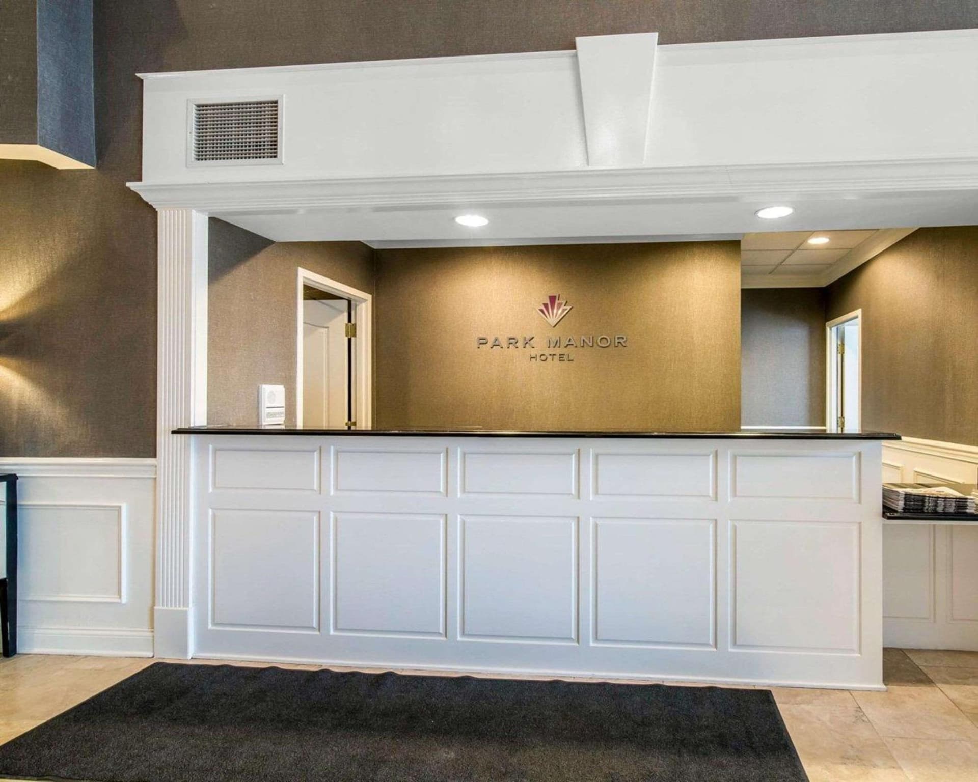 Park Manor Hotel gallery photo in Clifton Park, NY — image 27
