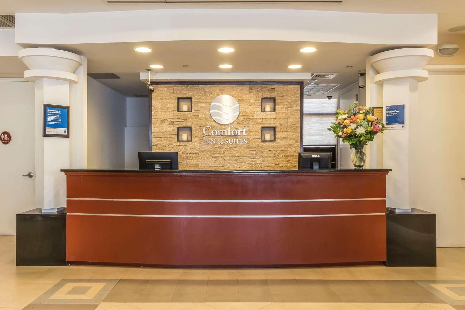 Comfort Inn & Suites LaGuardia Airport property views in Queens, NY — gallery photo 3