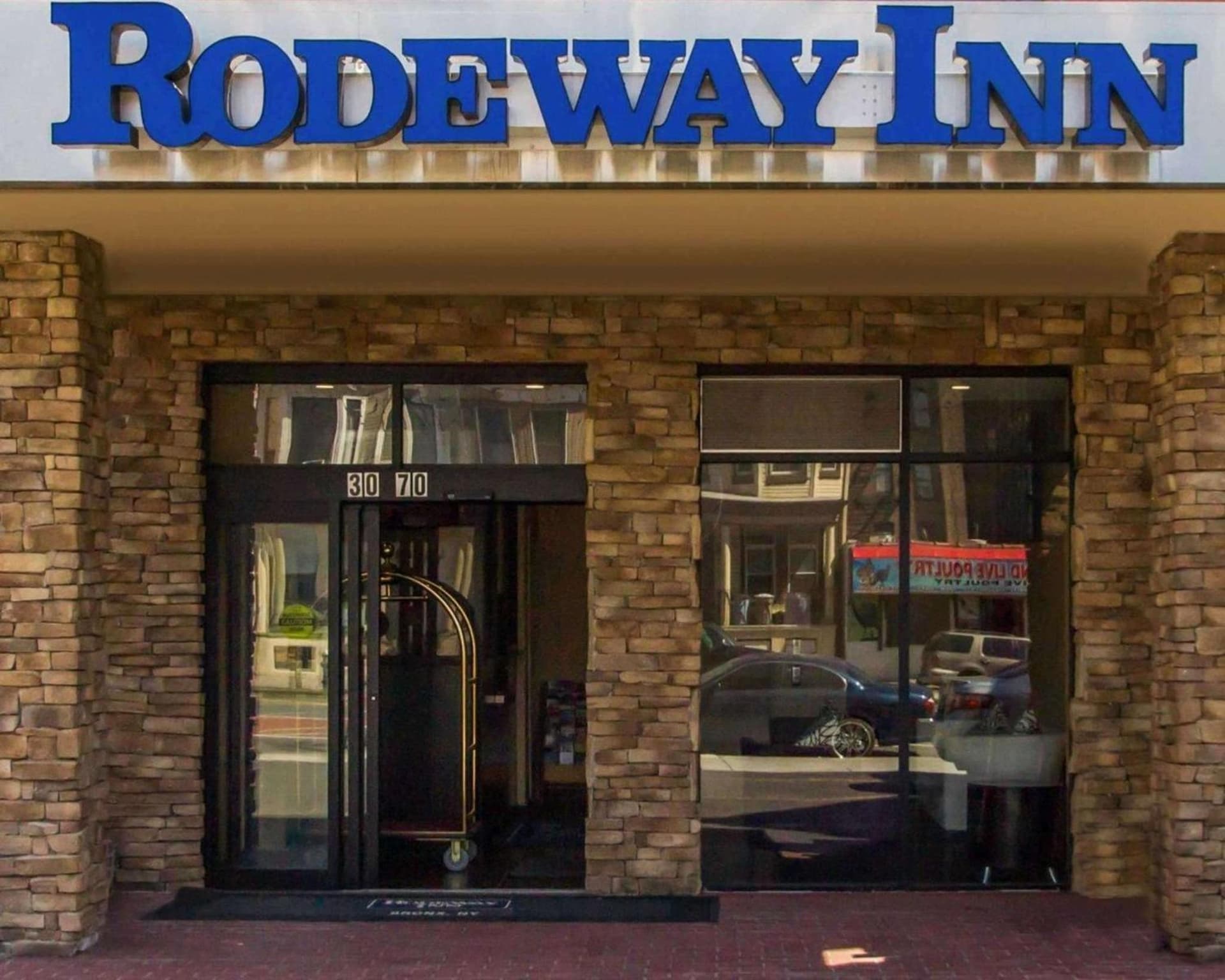 Rodeway Inn Bronx Zoo featured exterior or lobby in Bronx, NY — similar hotel