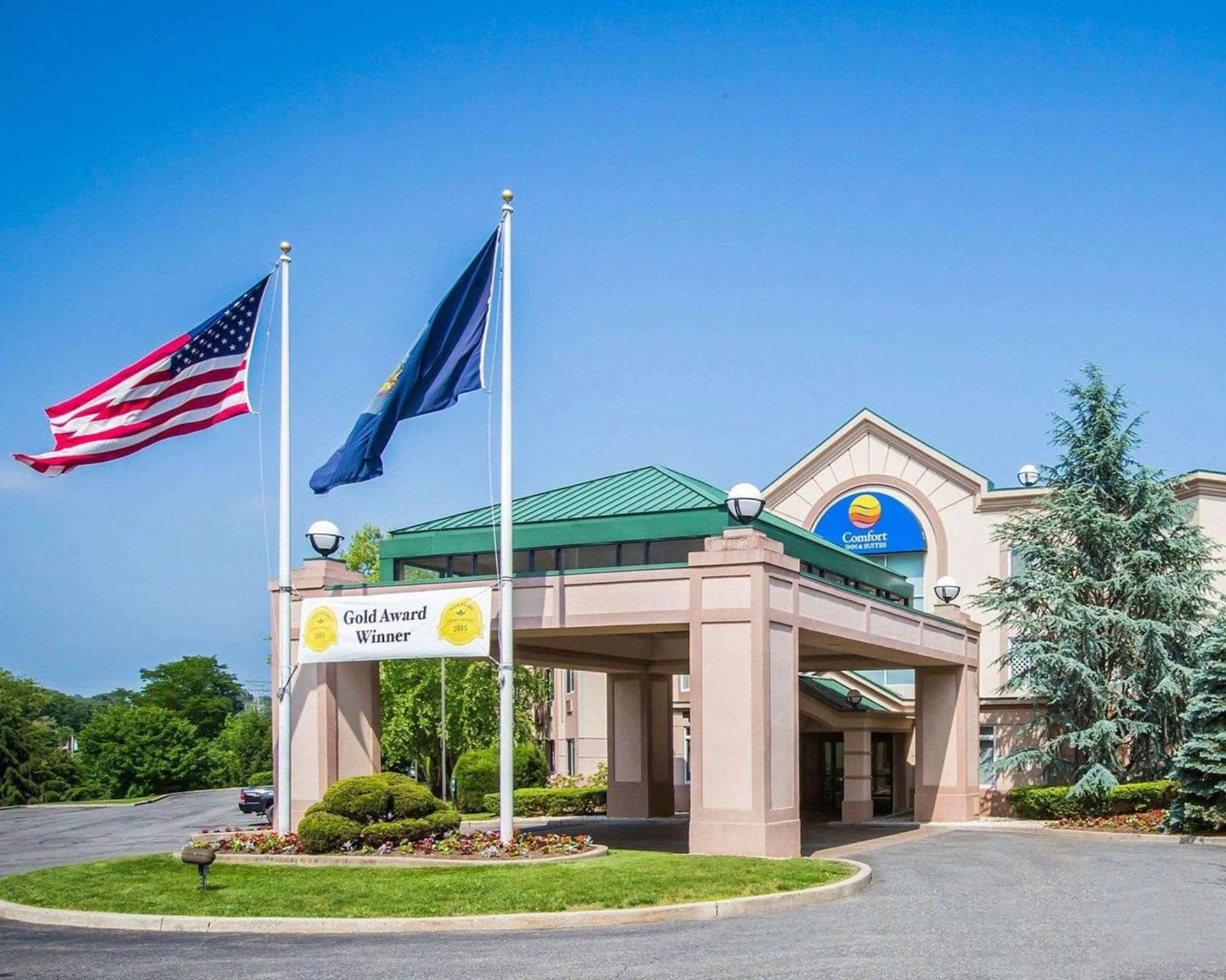 Holiday Inn Express & Suites Hawthorne - Elmsford North by IHG featured exterior or lobby in Hawthorne, NY — similar hotel