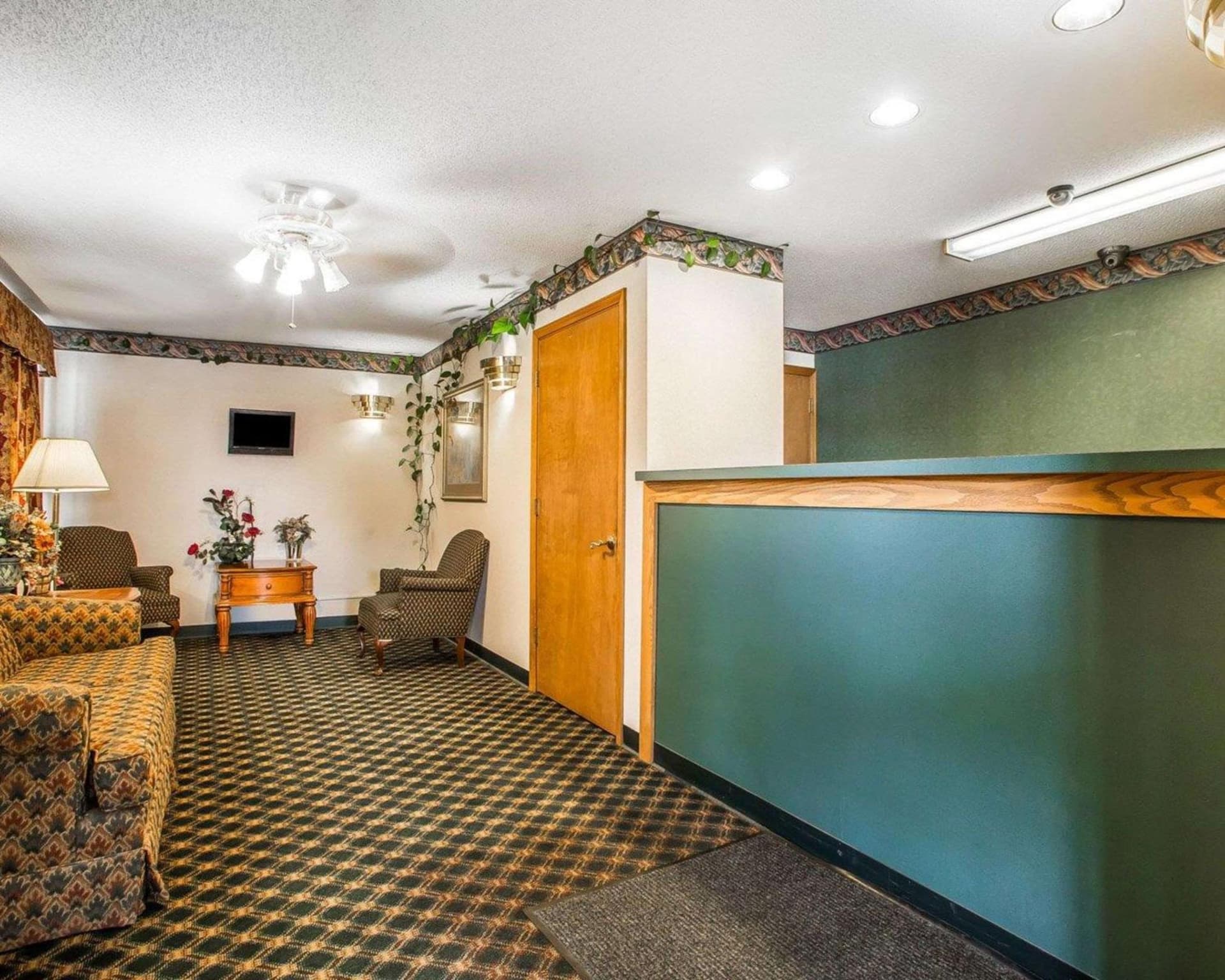 Rodeway Inn Montpelier interior in Montpelier, OH — gallery photo 2