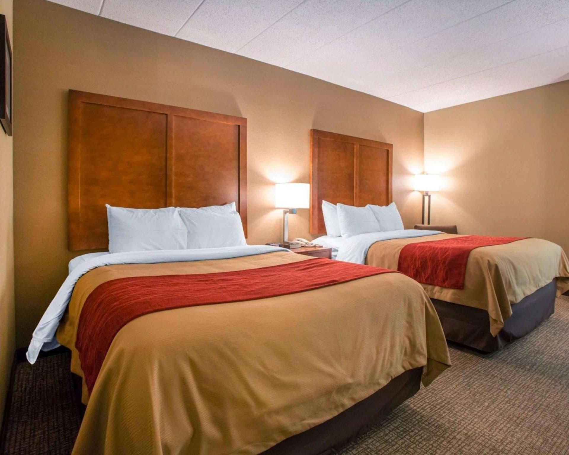 Comfort Inn Dayton - Huber Heights interior in Huber Heights, OH — gallery photo 2