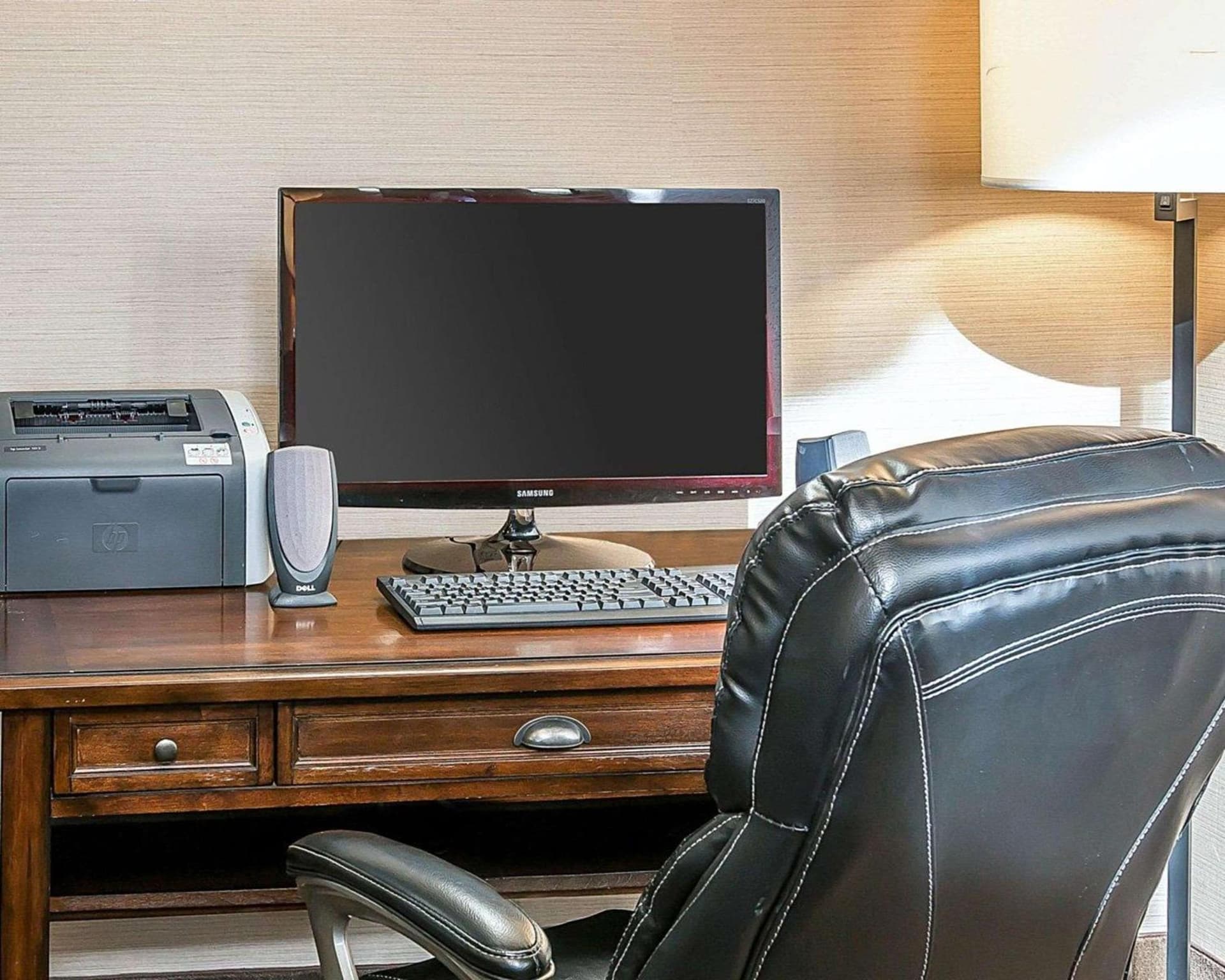 Holiday Inn Express Bluffton by IHG interior in Bluffton, OH — gallery photo 2