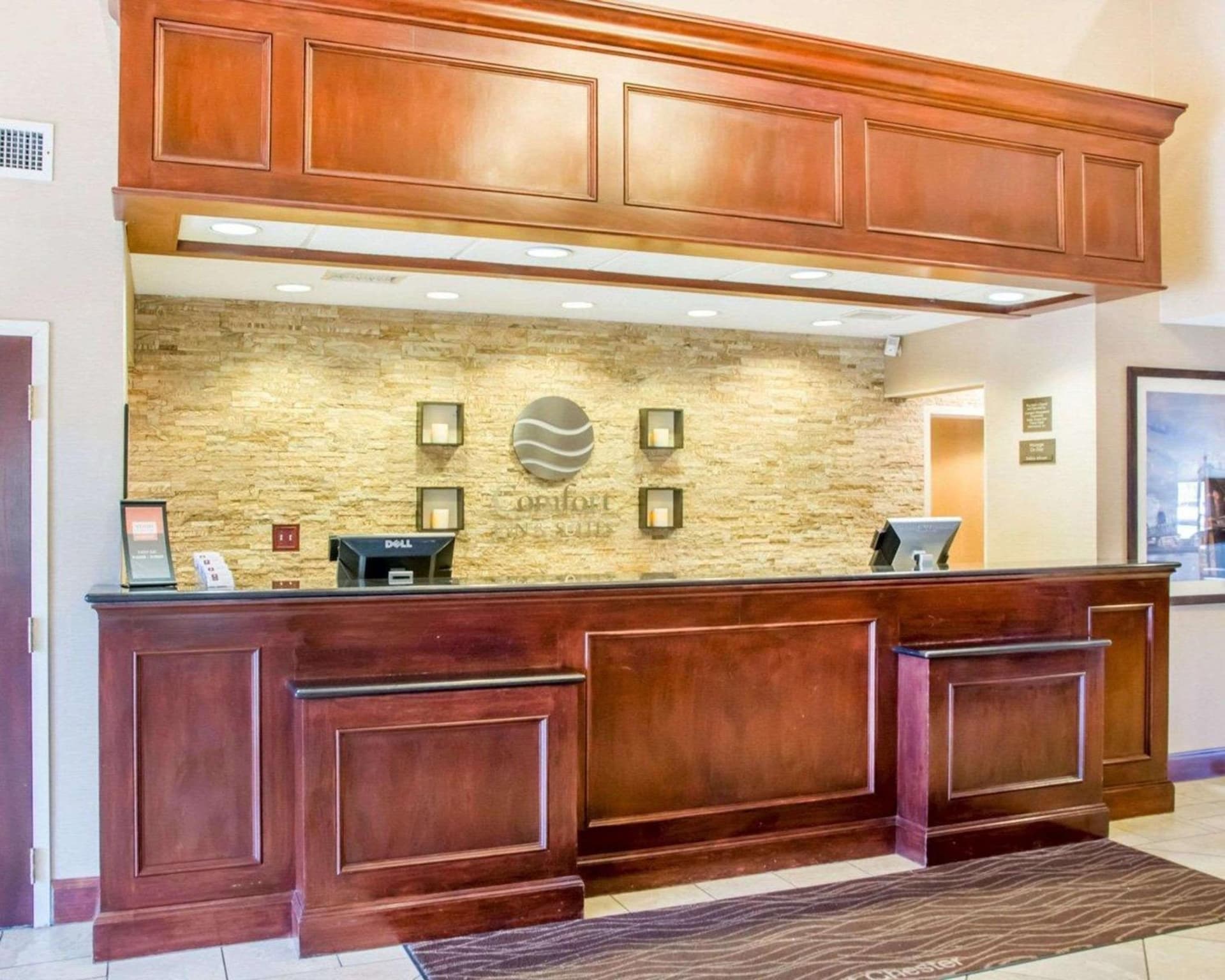 Comfort Inn & Suites West Chester - North Cincinnati property views in West Chester, OH — gallery photo 3