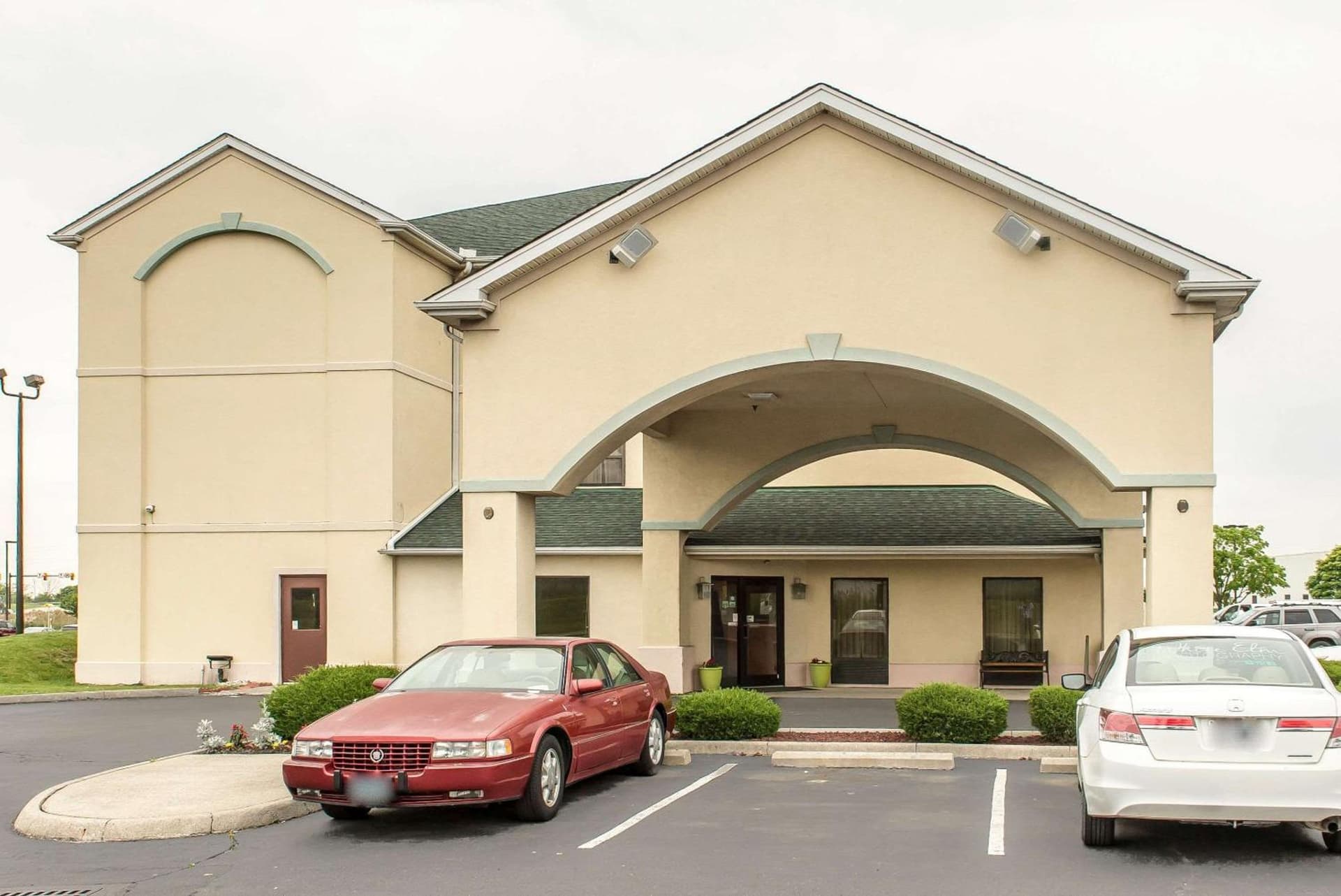 Quality Inn & Suites Columbus West - Hilliard featured exterior or lobby in Columbus, OH — similar hotel