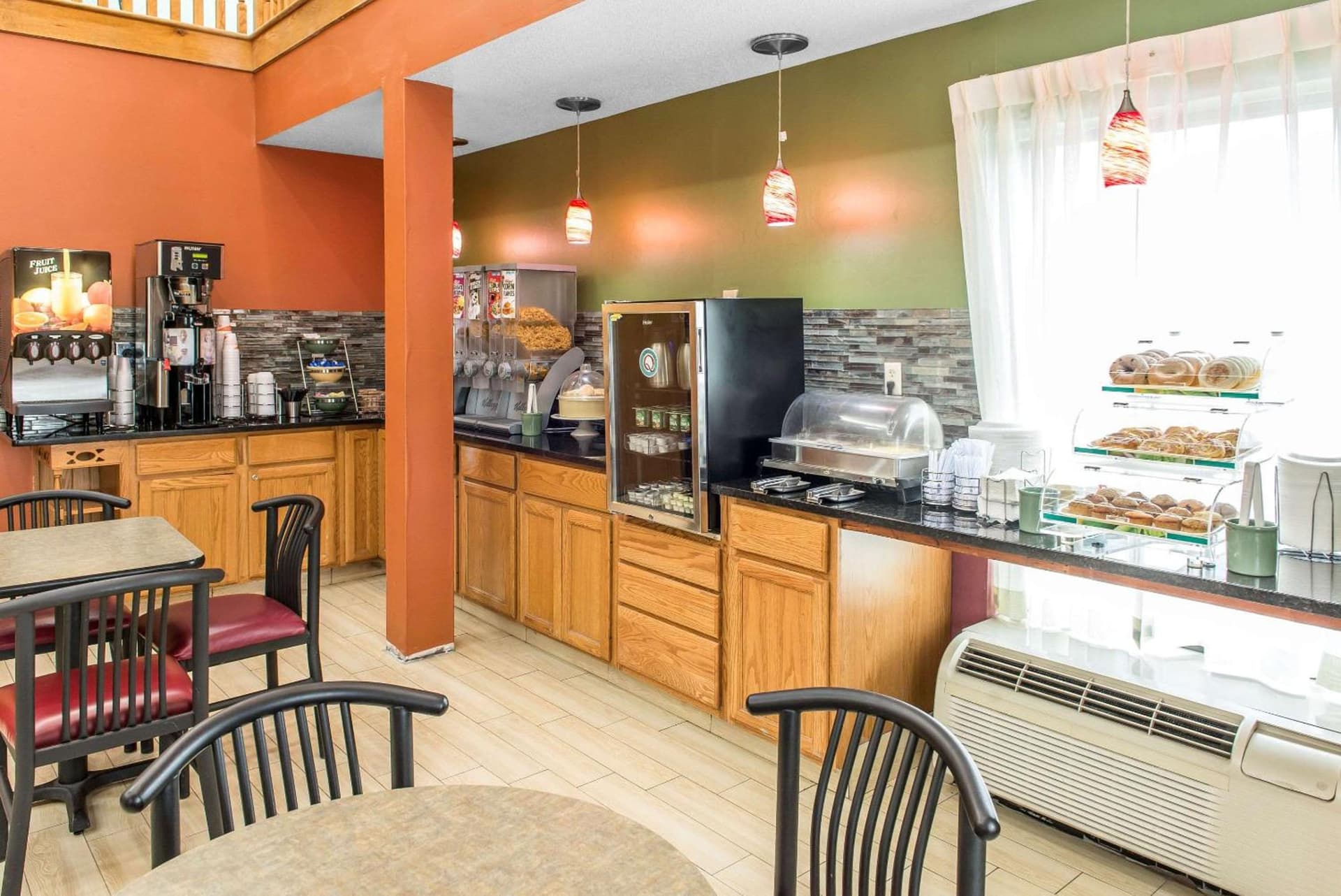 Quality Inn & Suites Columbus West - Hilliard property views in Columbus, OH — gallery photo 3
