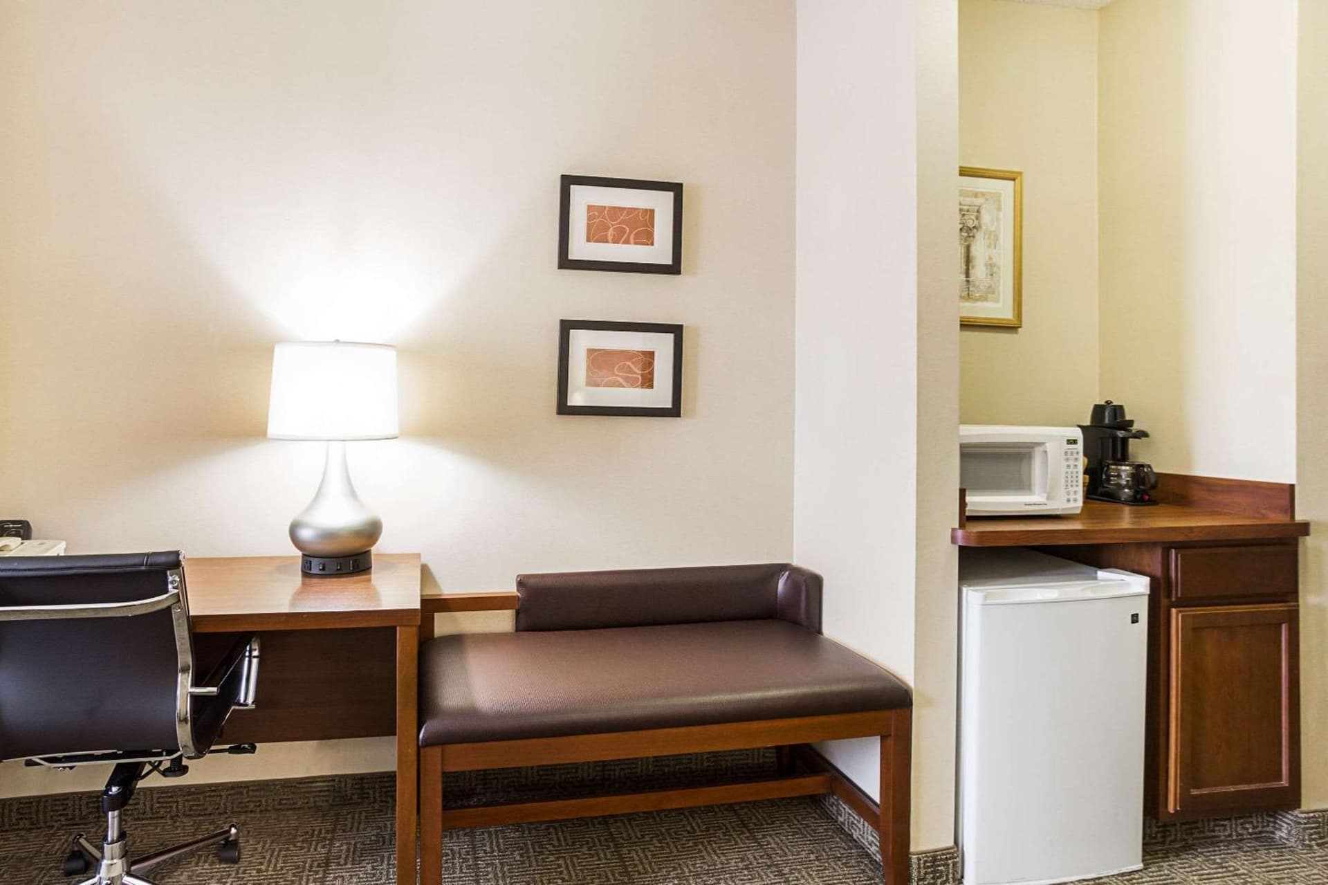 Comfort Suites Twinsburg gallery photo in Twinsburg, OH — image 14