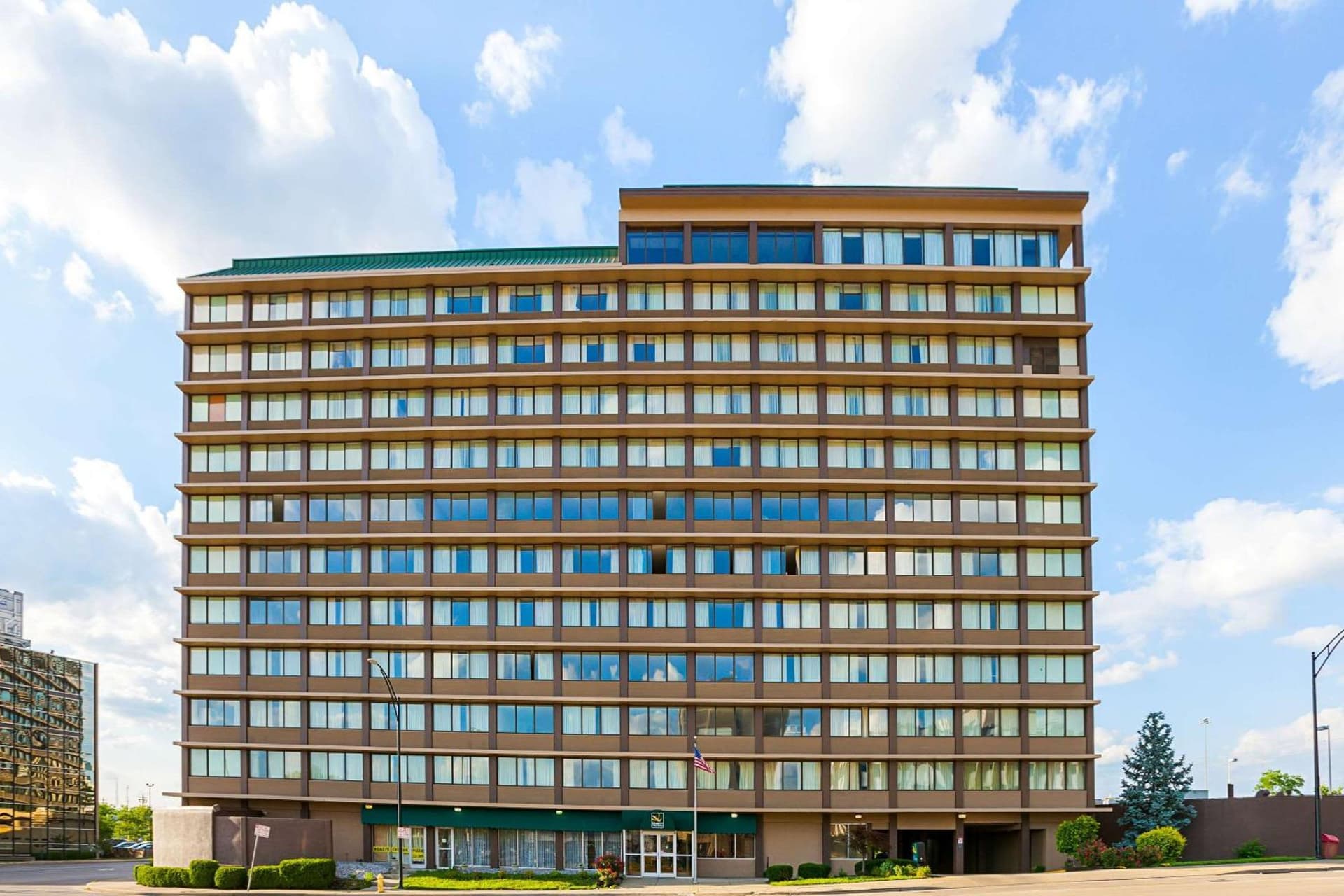 Quality Inn & Suites Cincinnati Downtown Area gallery photo in Cincinnati, OH — image 8