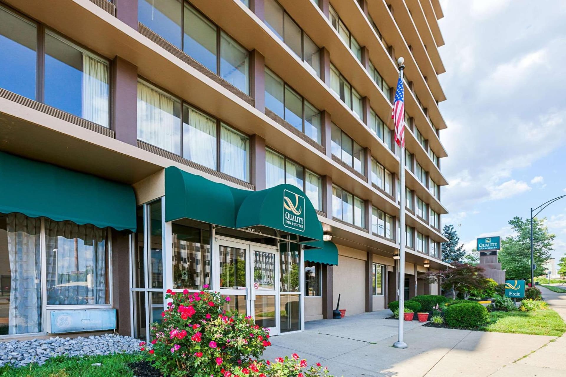 Quality Inn & Suites Cincinnati Downtown Area gallery photo in Cincinnati, OH — image 11
