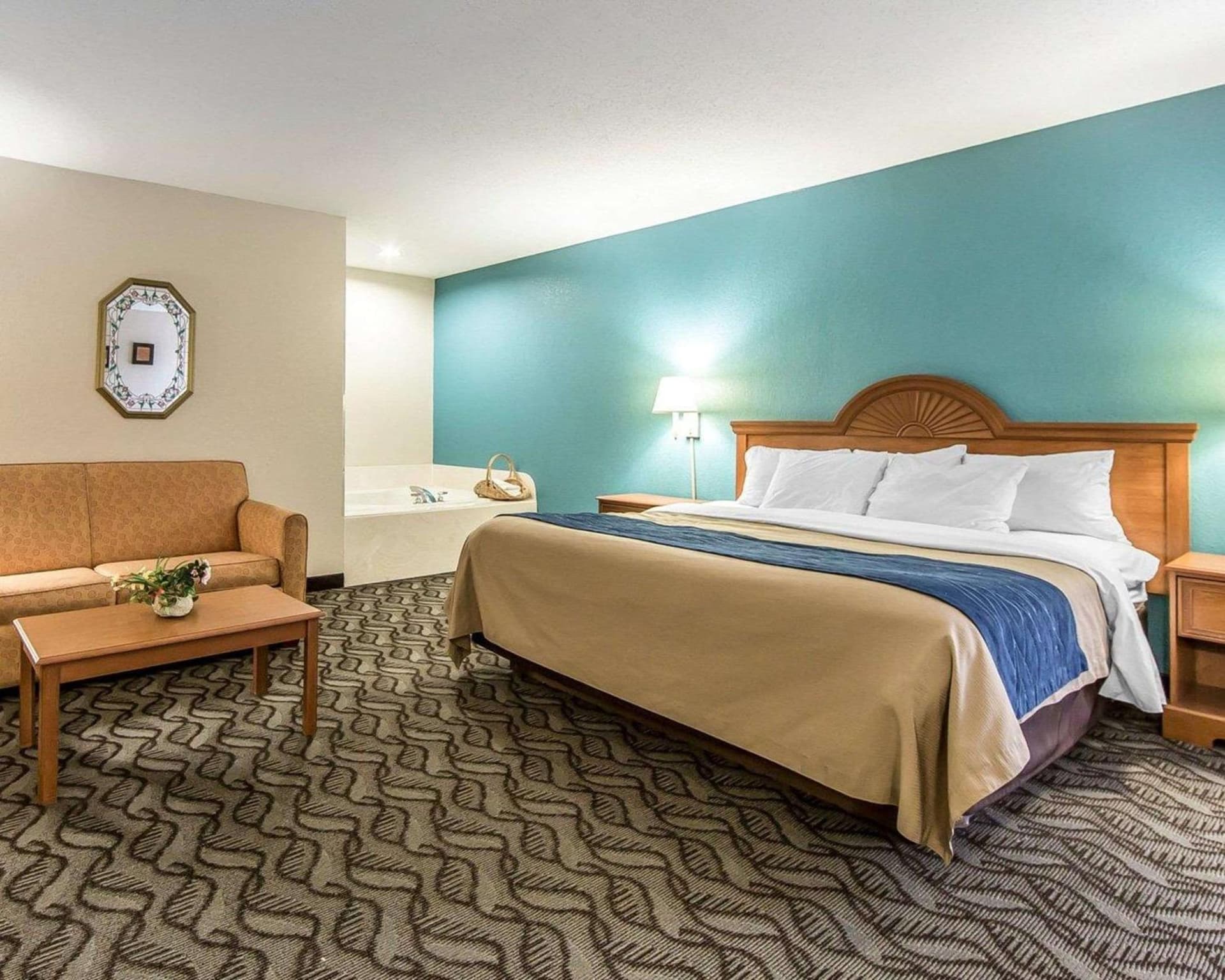 Quality Inn & Suites Circleville property views in Circleville, OH — gallery photo 3