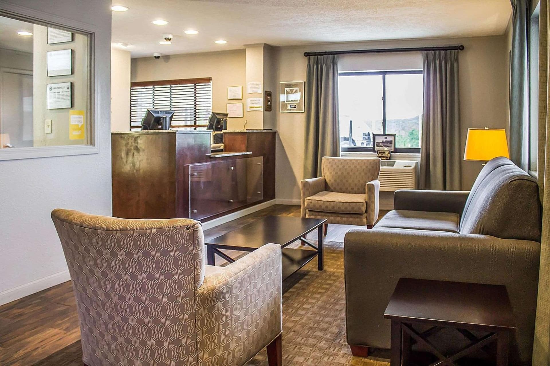 Quality Inn Cambridge gallery photo in Cambridge, OH — image 4