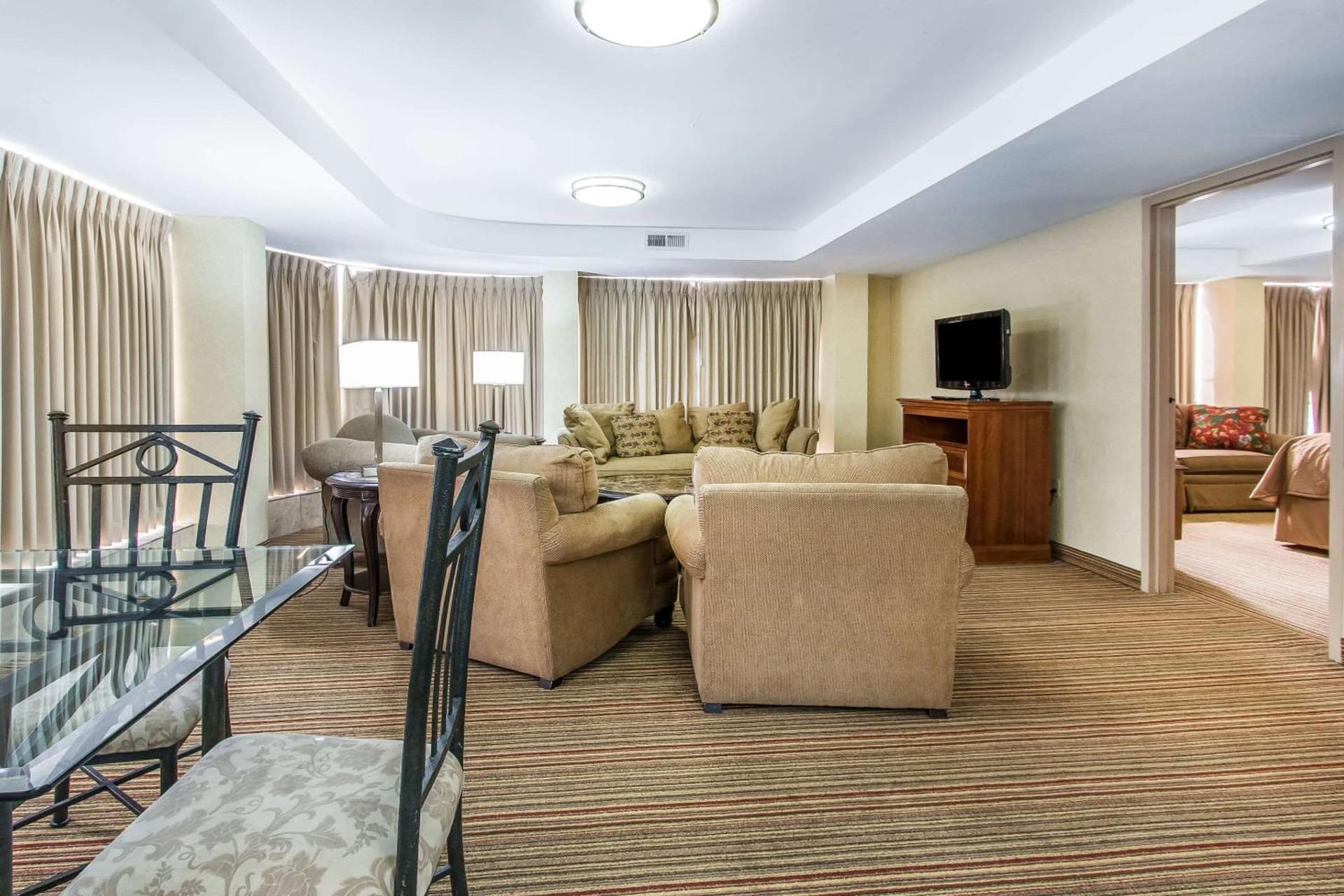 Ramada by Wyndham Tulsa Broken Arrow gallery photo in Broken Arrow, OK — image 35