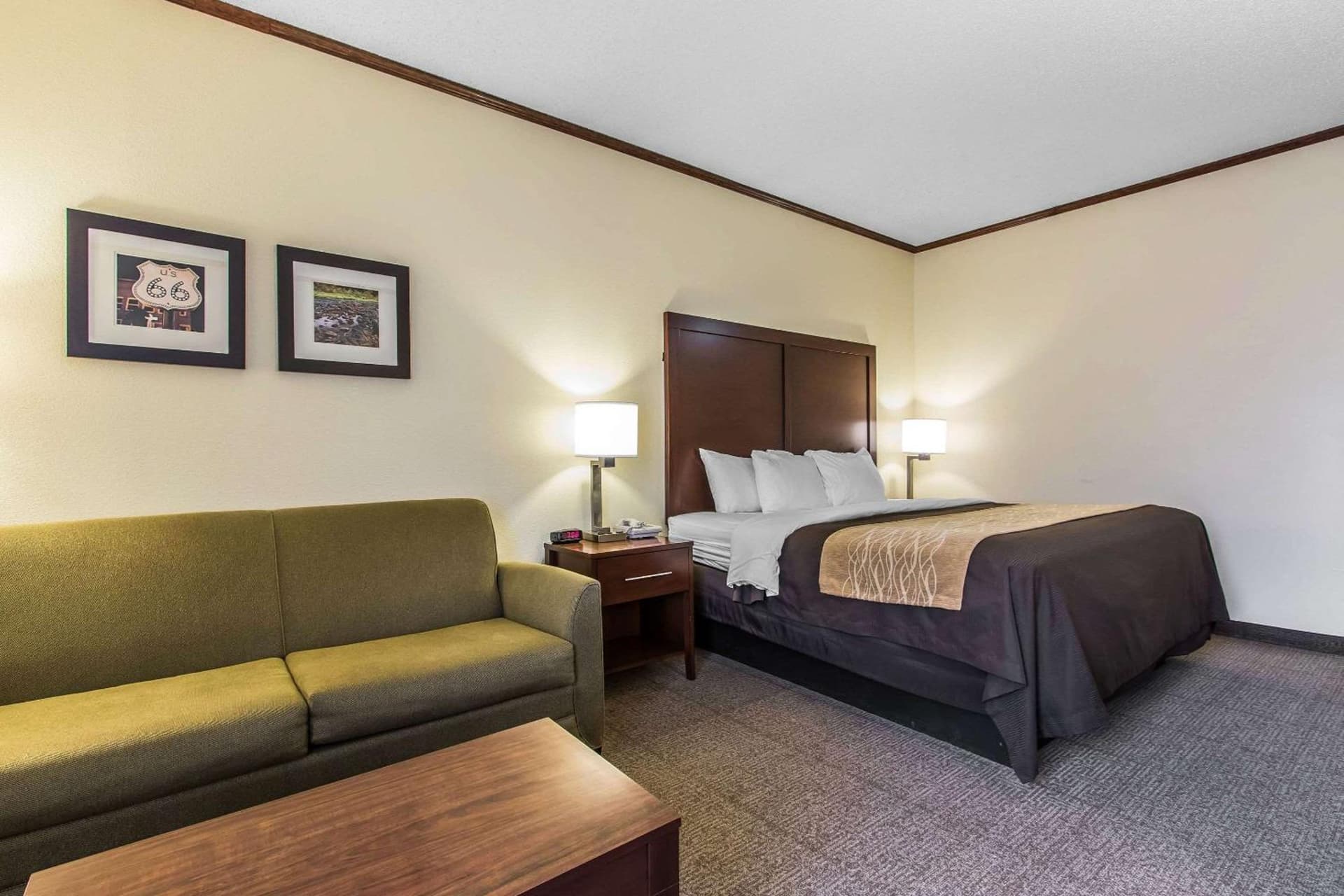 Ardmore Inn & Suites Ardmore property views in Ardmore, OK — gallery photo 3