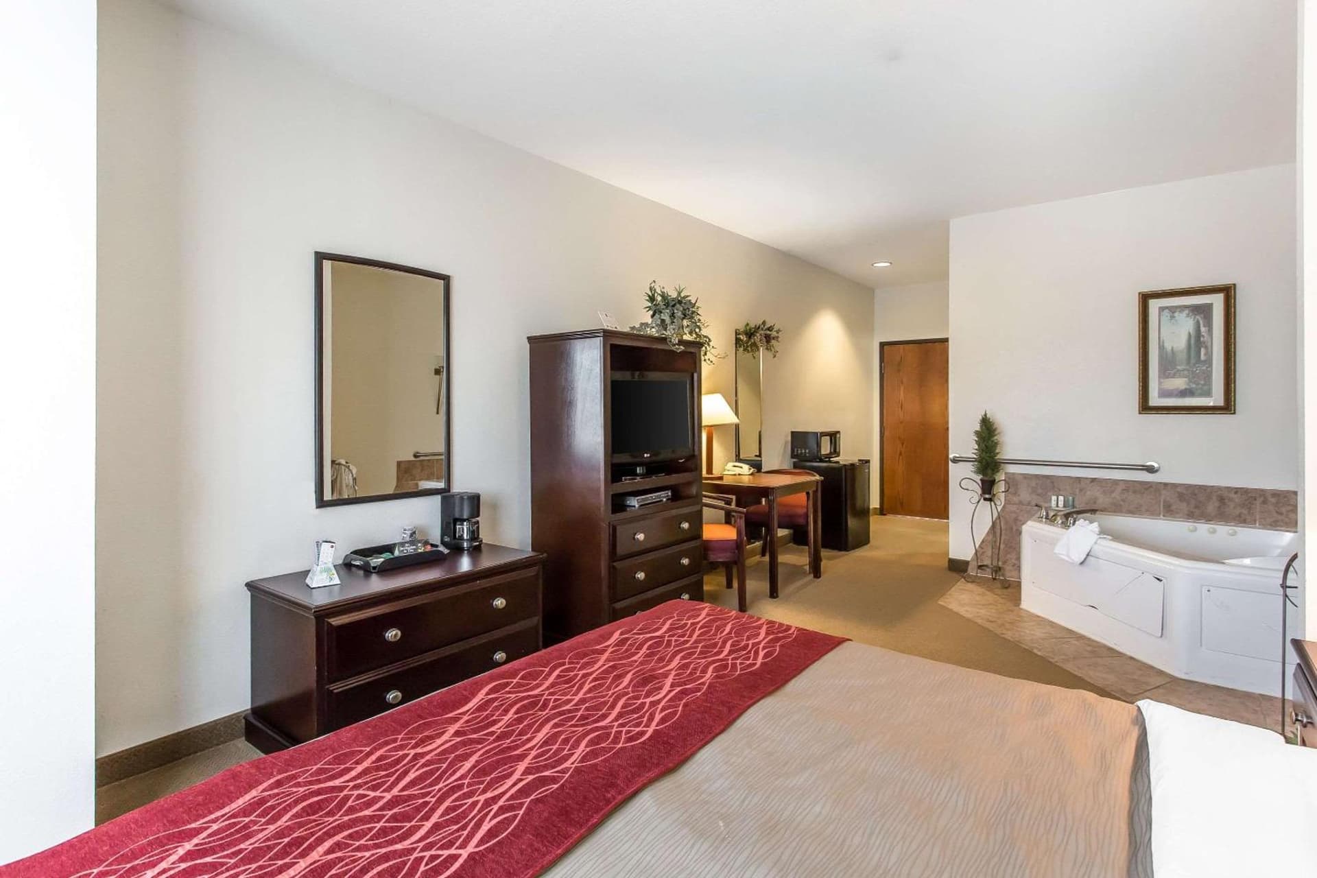 Quality Inn & Suites Guymon property views in Guymon, OK — gallery photo 3