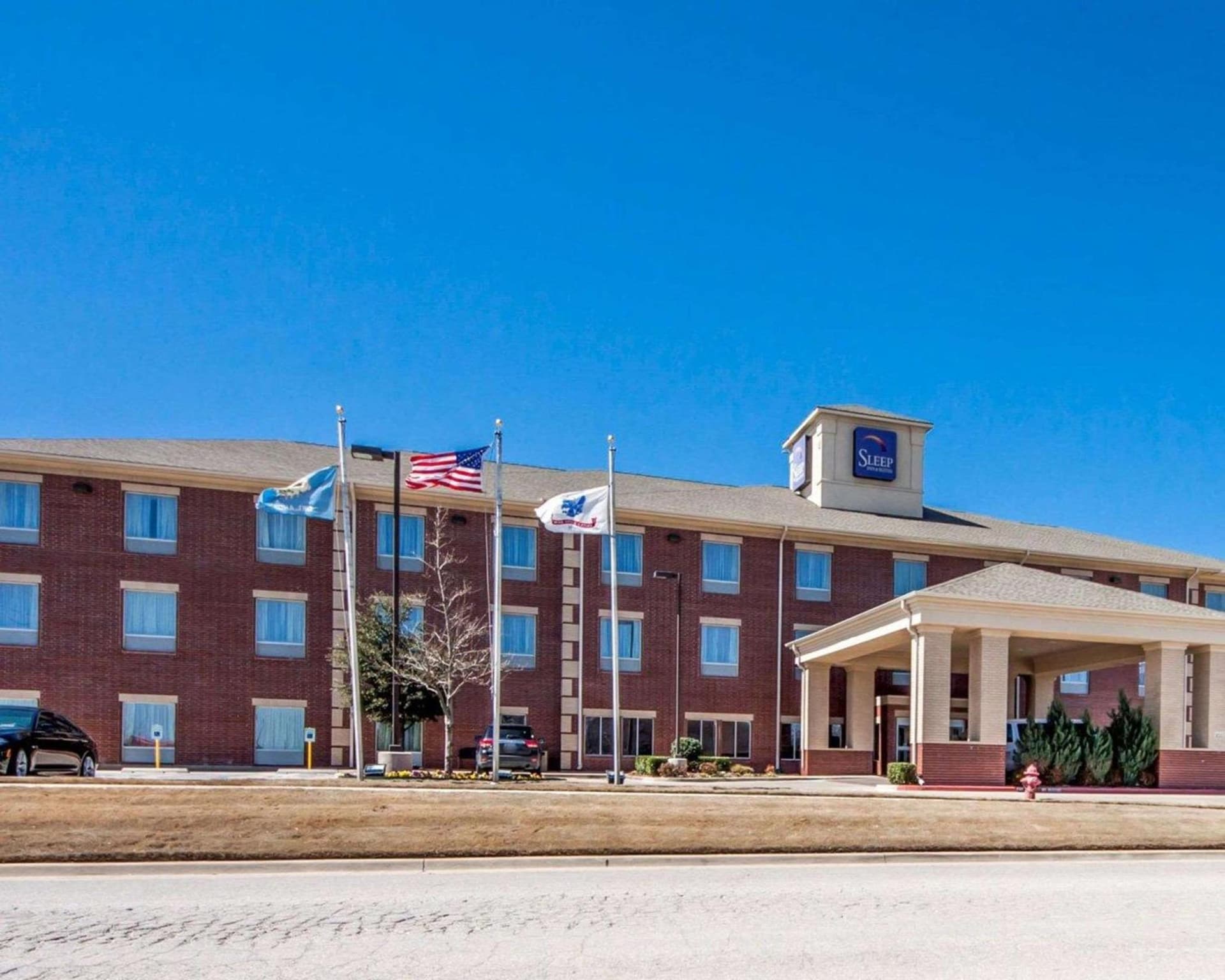 Sleep Inn & Suites Lawton Near Fort Sill interior in Lawton, OK — gallery photo 2