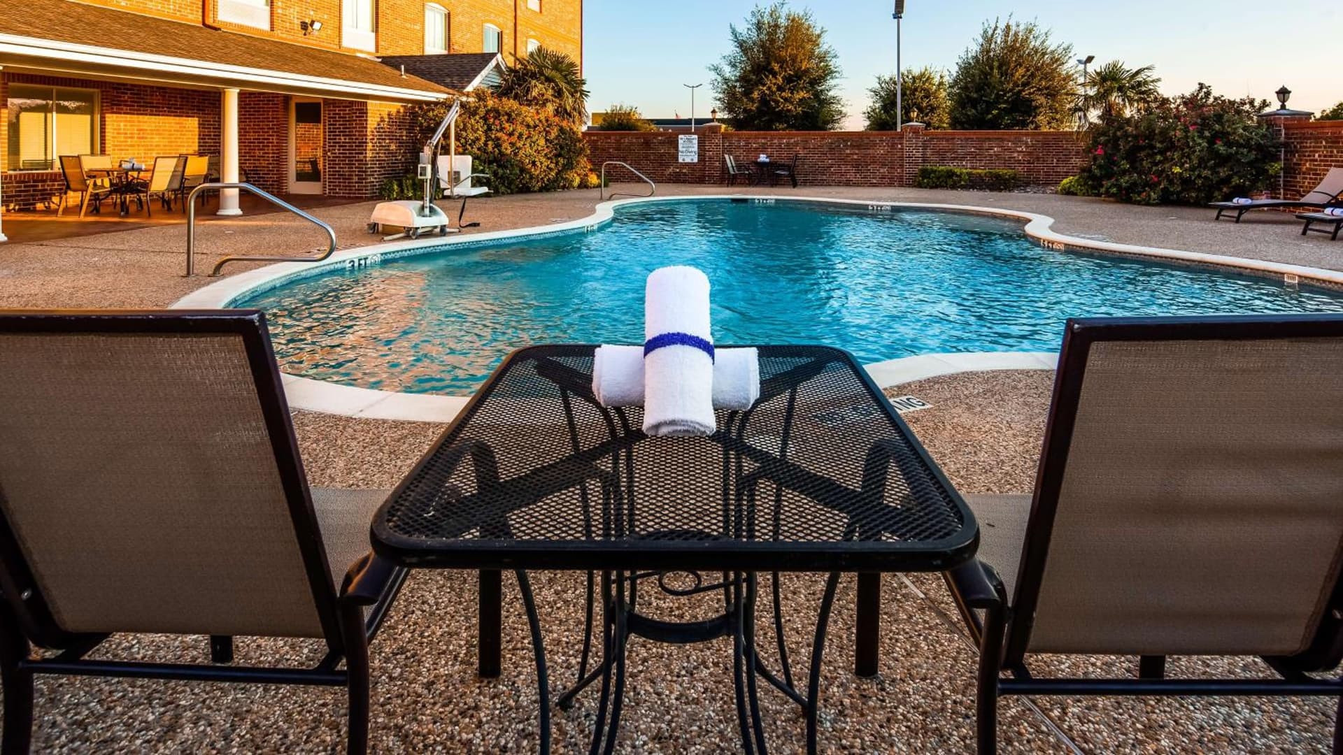 Best Western Plus Waxahachie Inn & Suites gallery photo in Waxahachie, TX — image 12