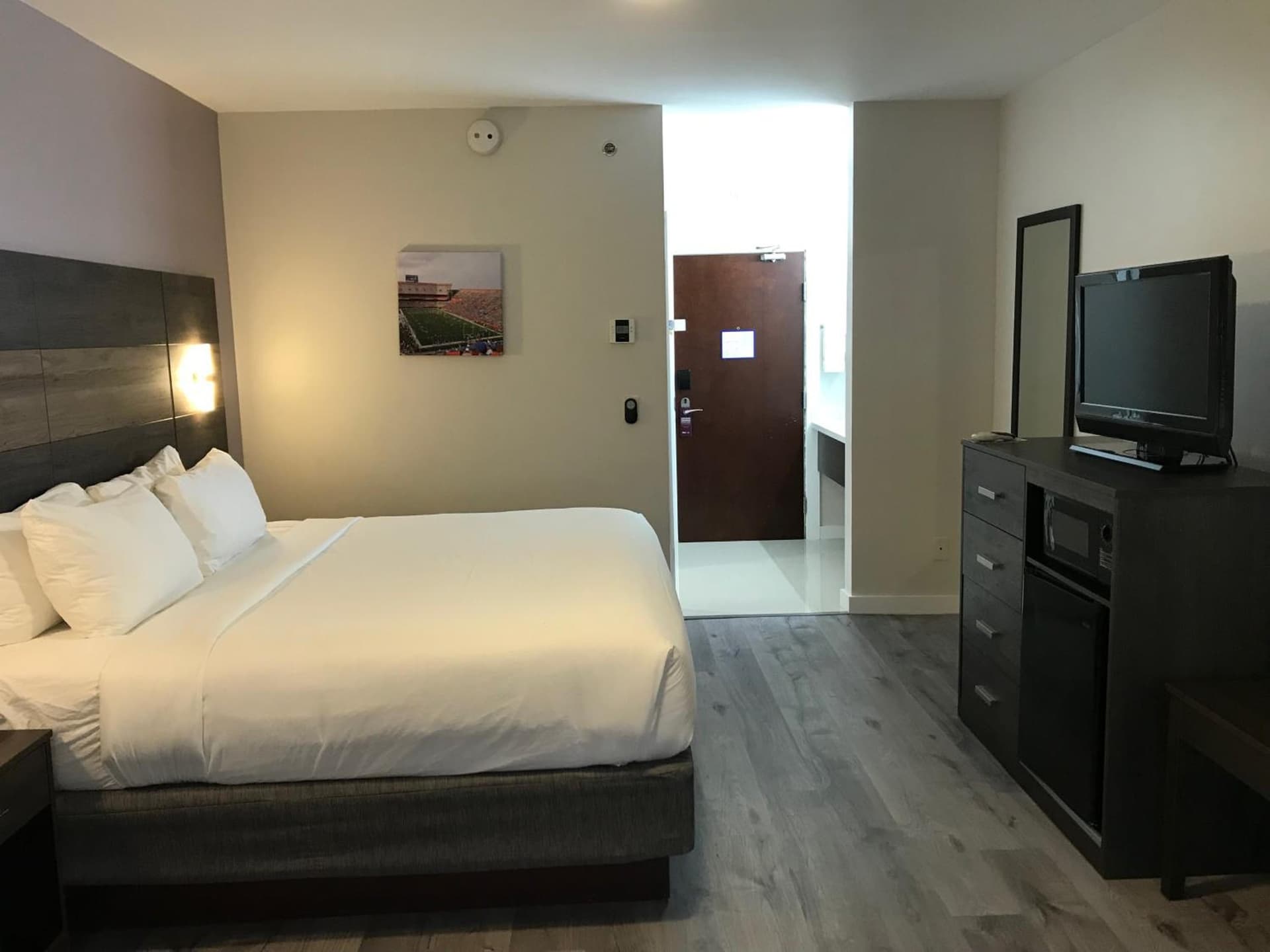 HOM Hotel Gainesville, SureStay Collection by Best Western gallery photo in Gainesville, FL — image 53