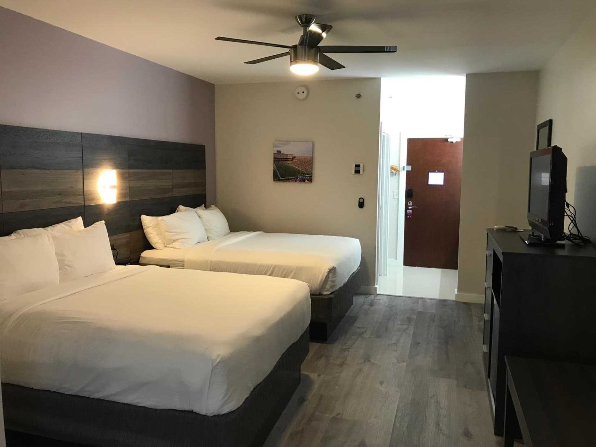 HOM Hotel Gainesville, SureStay Collection by Best Western gallery photo in Gainesville, FL — image 49