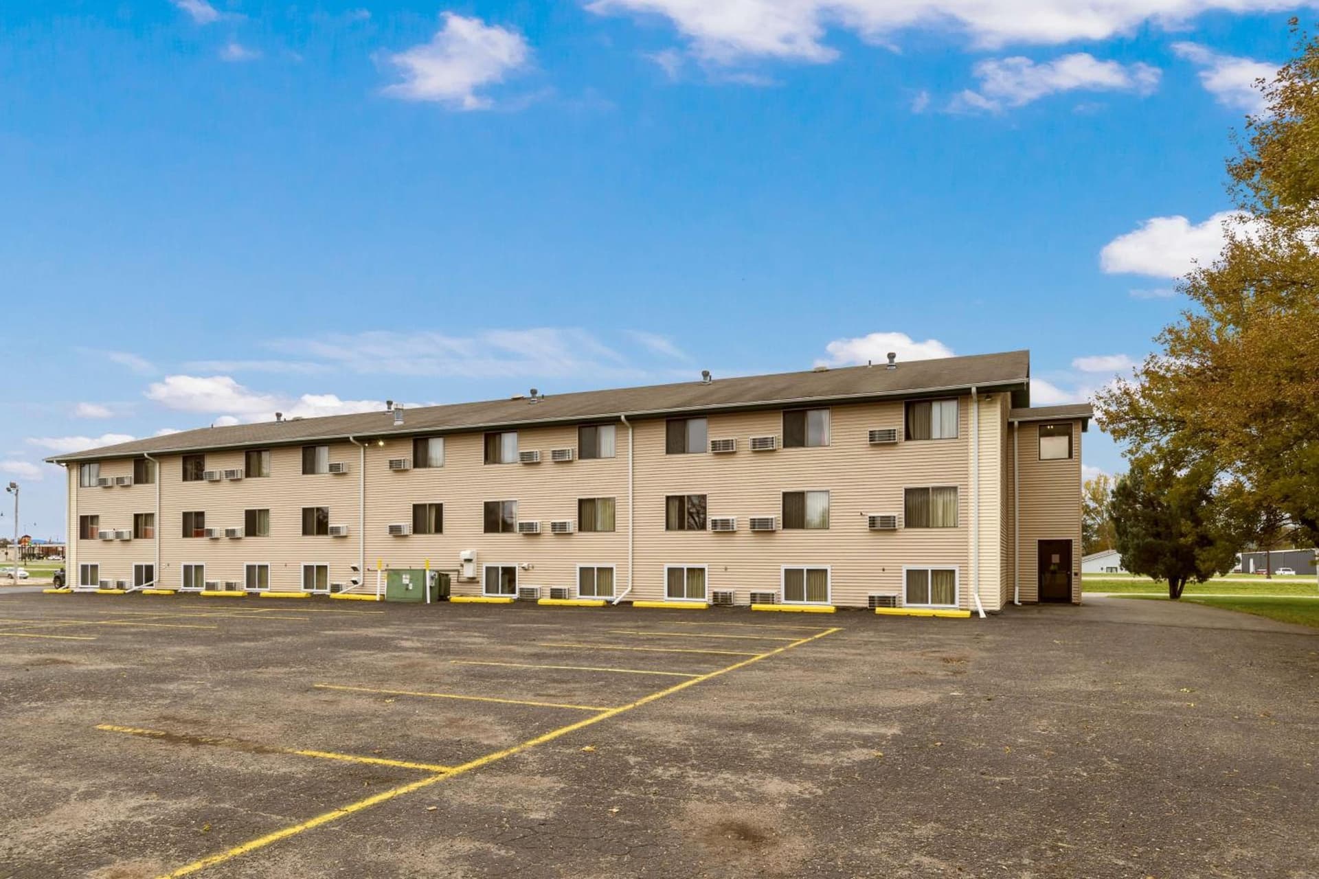 Motel 6-Albert Lea, MN property views in Albert Lea, MN — gallery photo 3