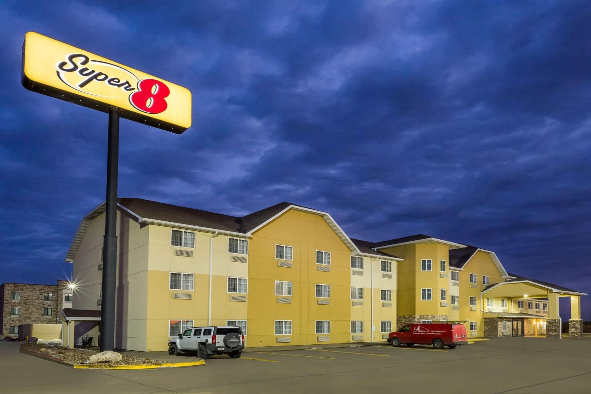 Super 8 by Wyndham Altoona — hotel in Altoona, Iowa