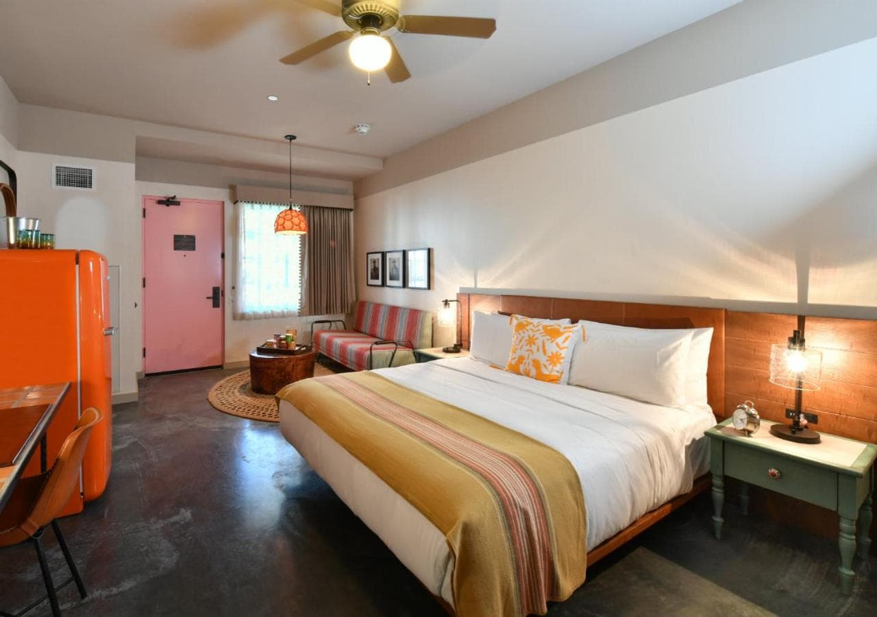 Texican Court, by Valencia Hotel Collection gallery photo in Irving, TX — image 22