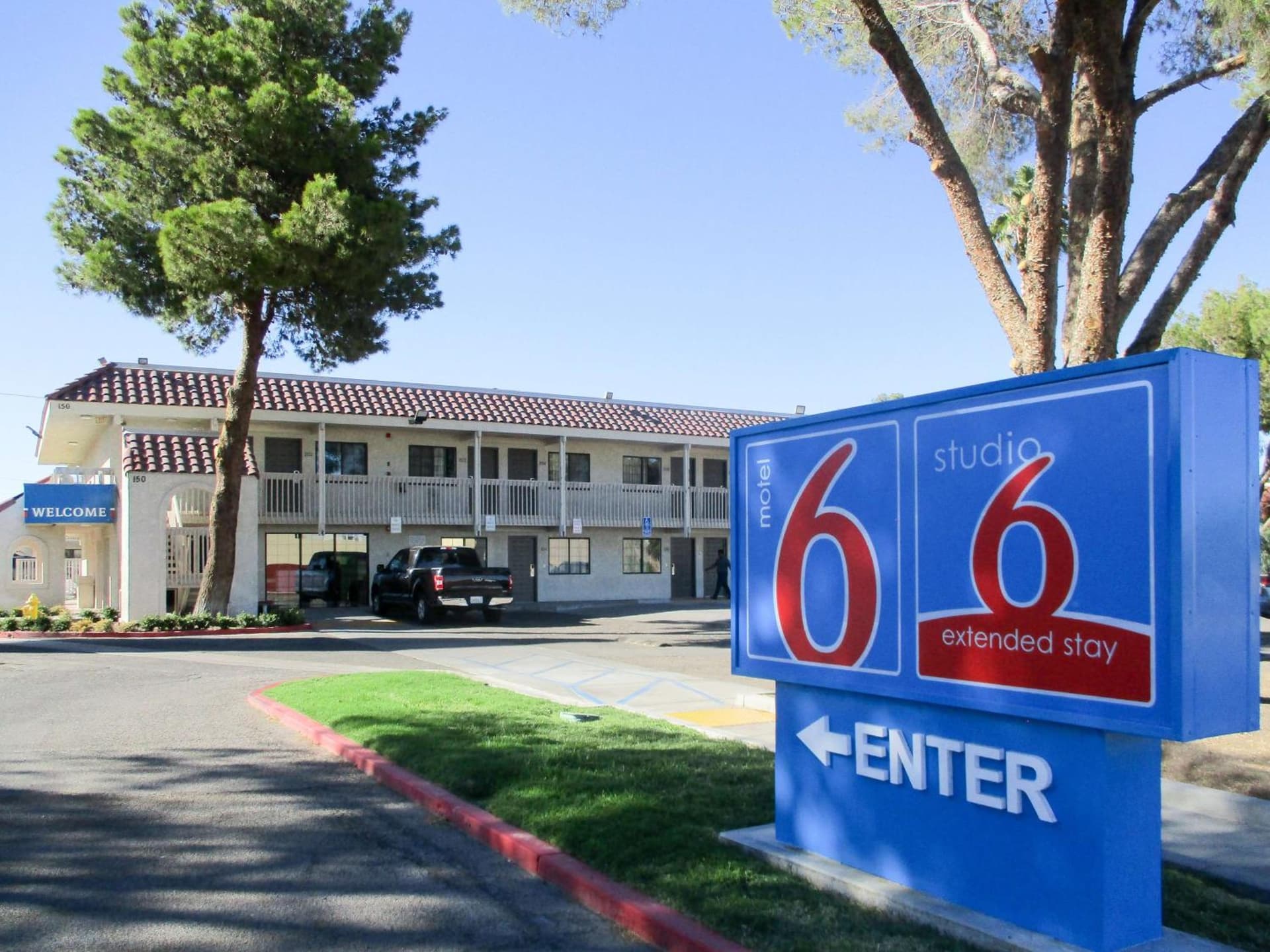 Studio 6-Barstow, CA featured exterior or lobby in Barstow, CA — similar hotel