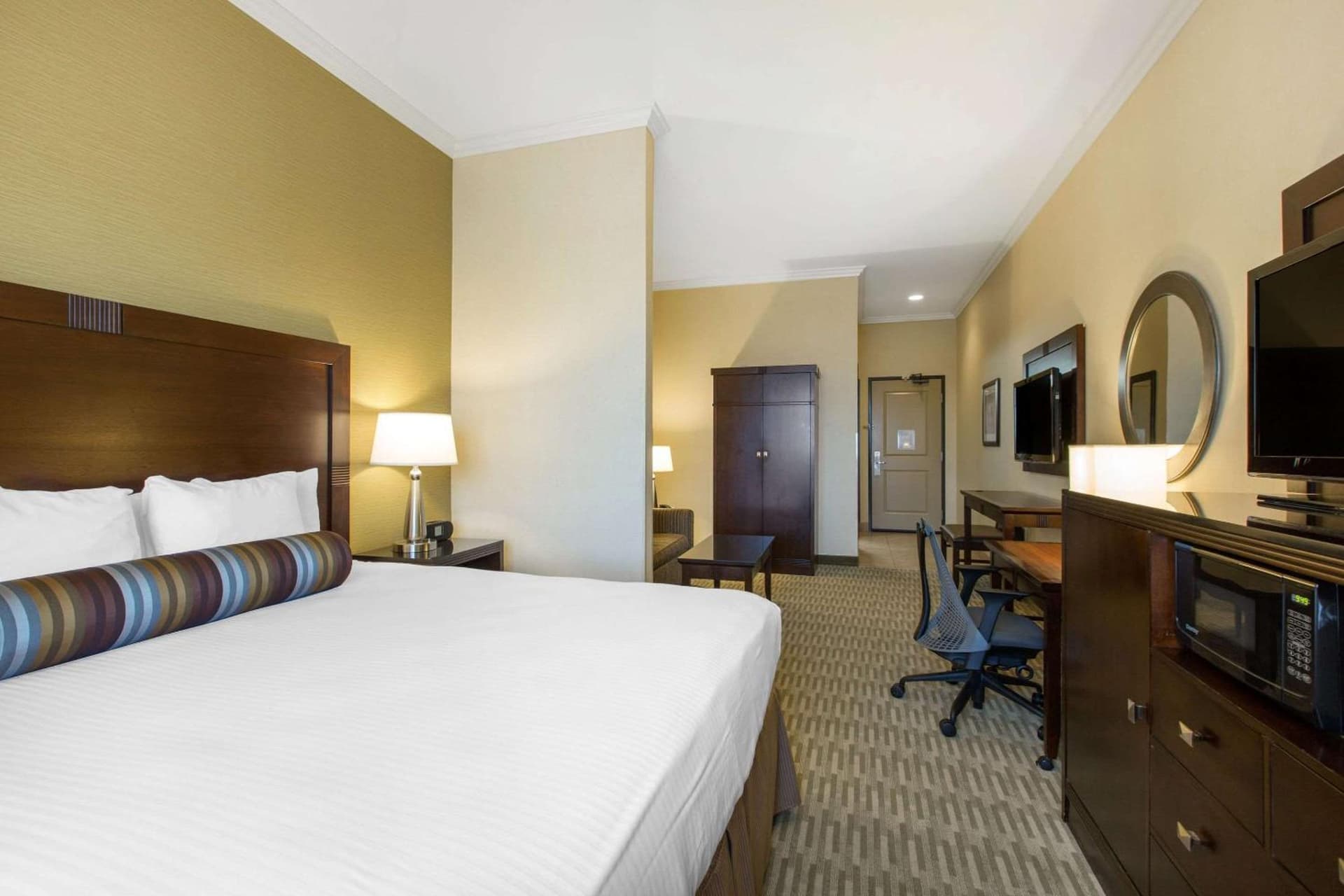 The Oaks Hotel & Suites gallery photo in Paso Robles — image 12