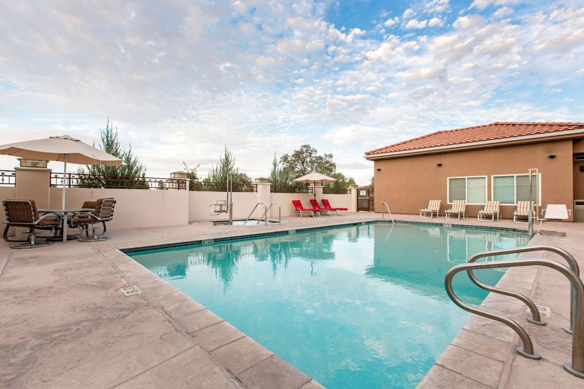 The Oaks Hotel & Suites gallery photo in Paso Robles — image 14