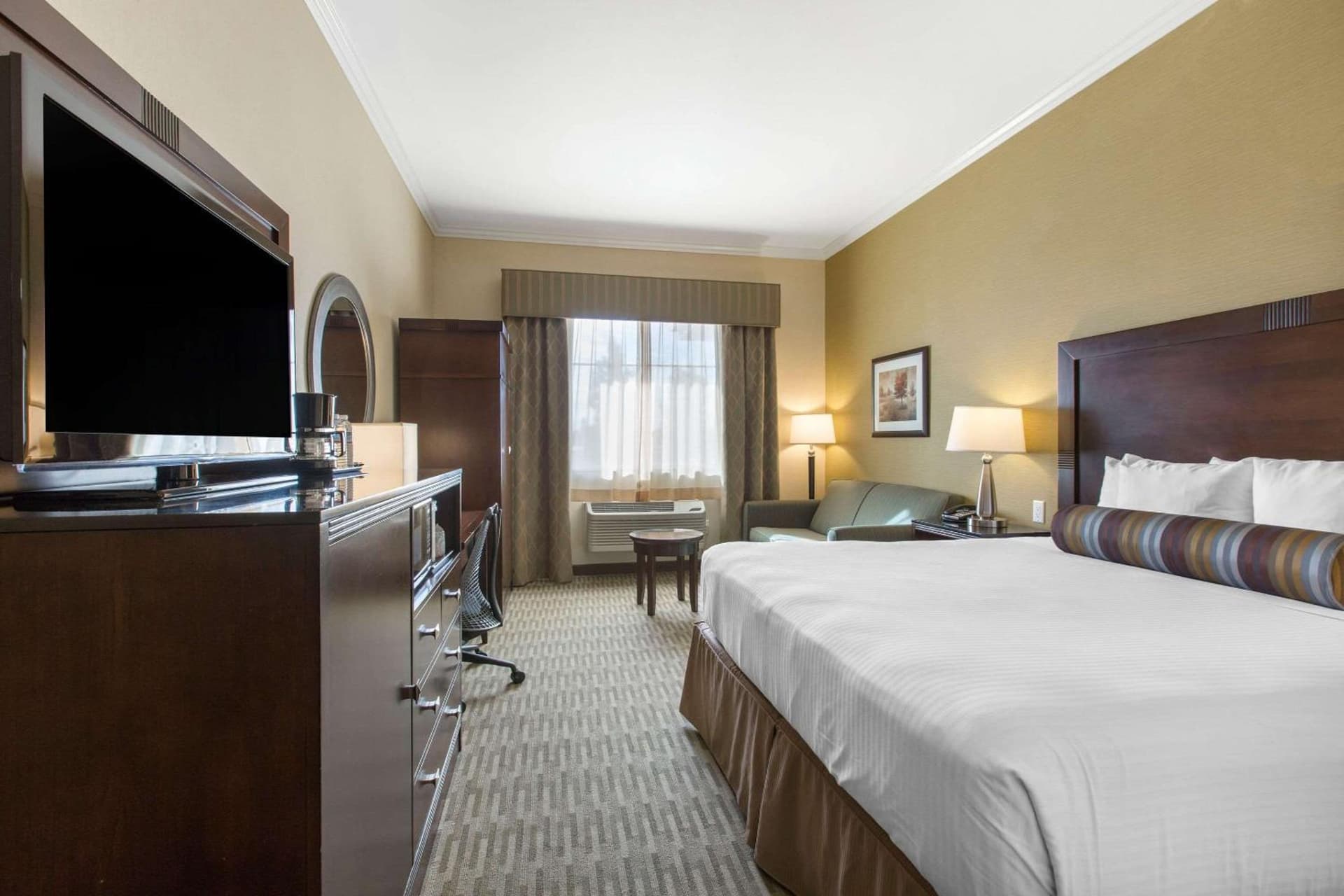 The Oaks Hotel & Suites gallery photo in Paso Robles — image 19